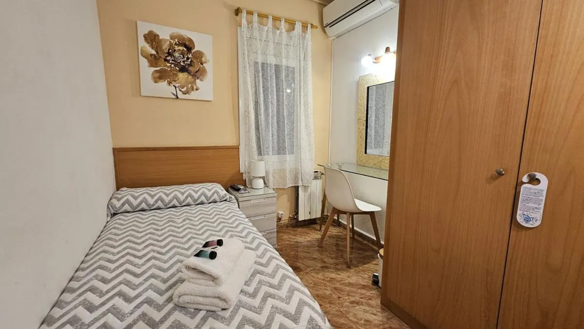 Bed in Hostal Rio De Castro