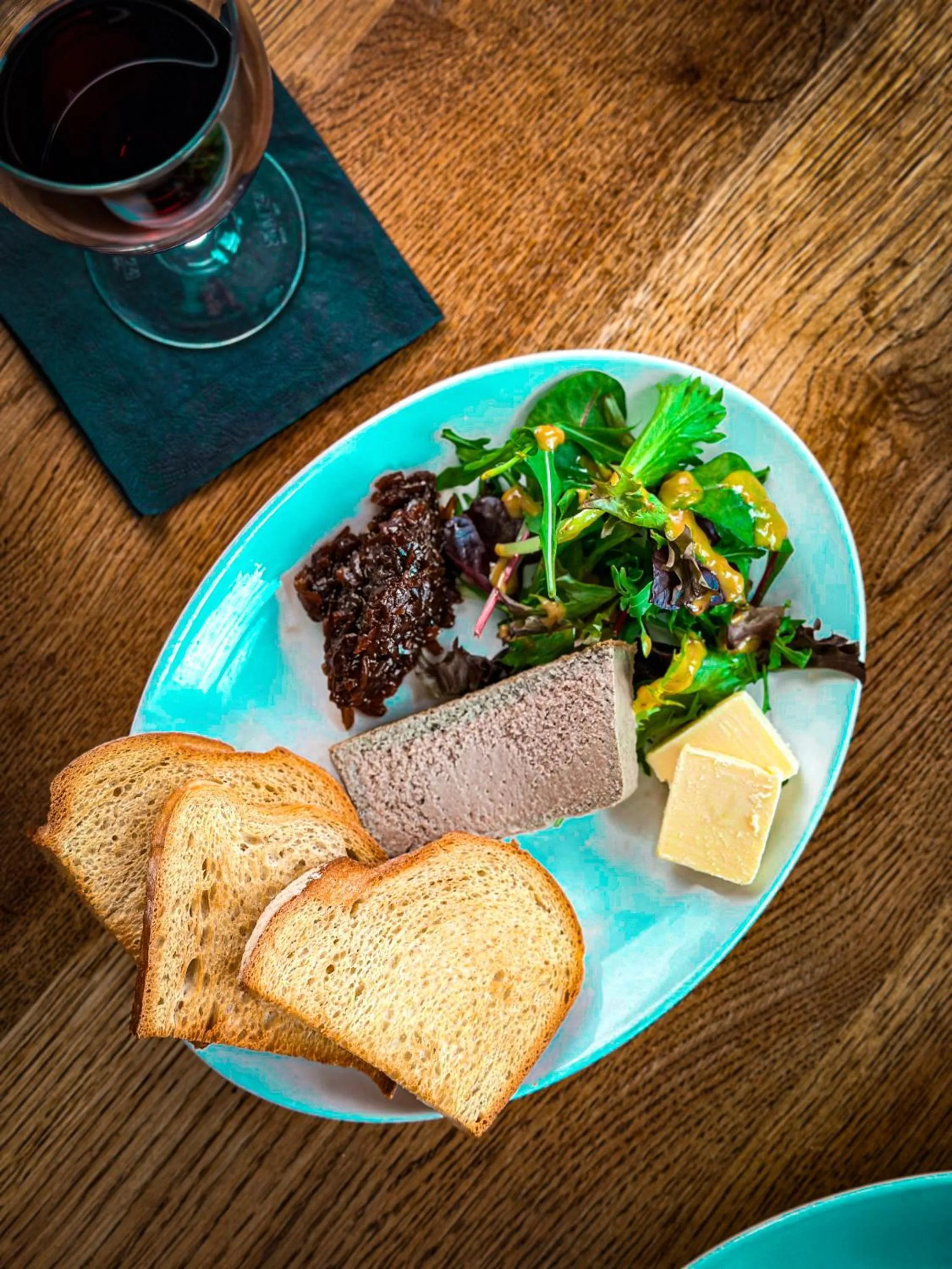 Food and drinks in The Corbet Arms