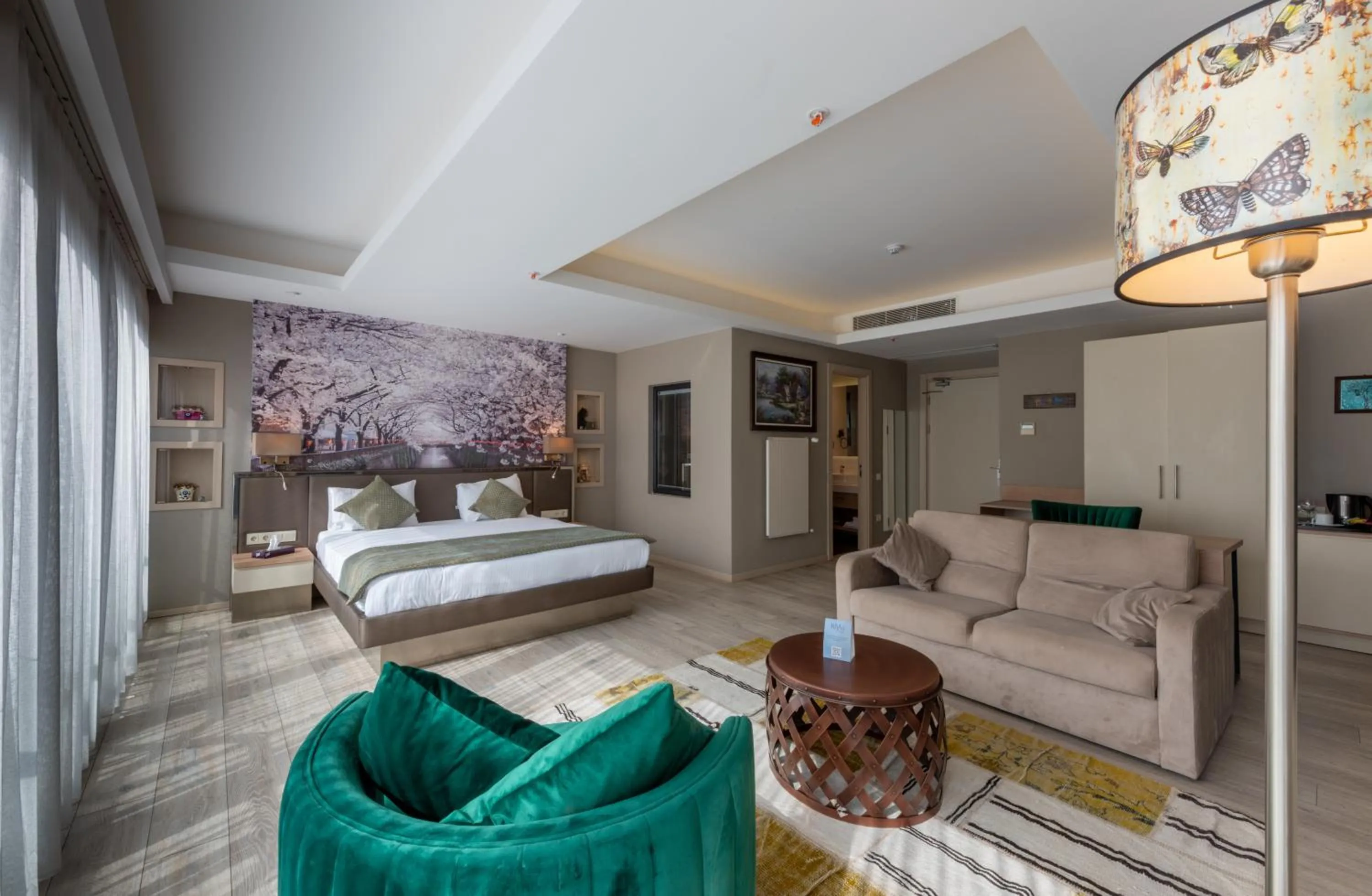 Photo of the whole room, Bed in Riva's Moda