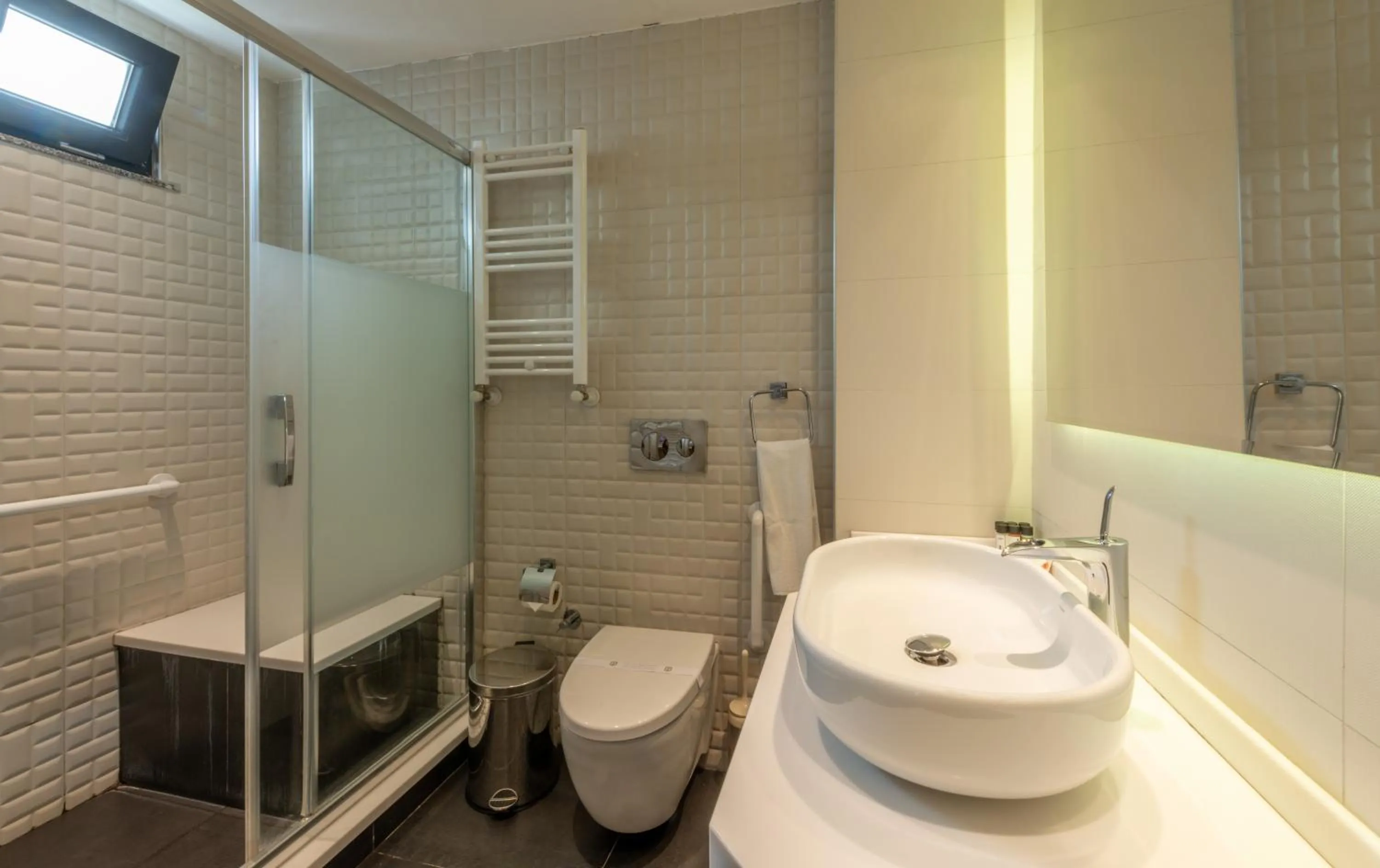 Bathroom in Riva's Moda