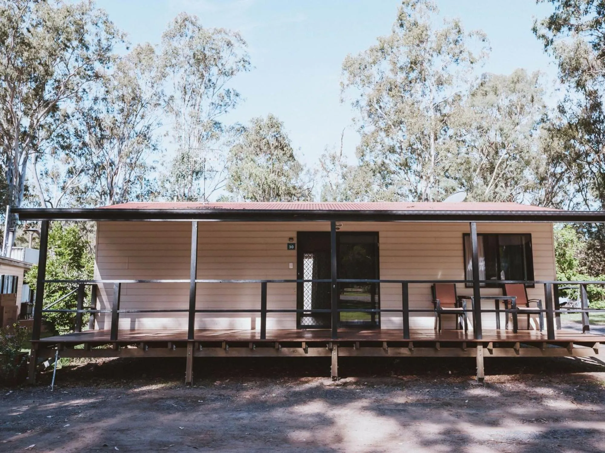 Balcony/Terrace in BIG4 Cania Gorge Holiday Park
