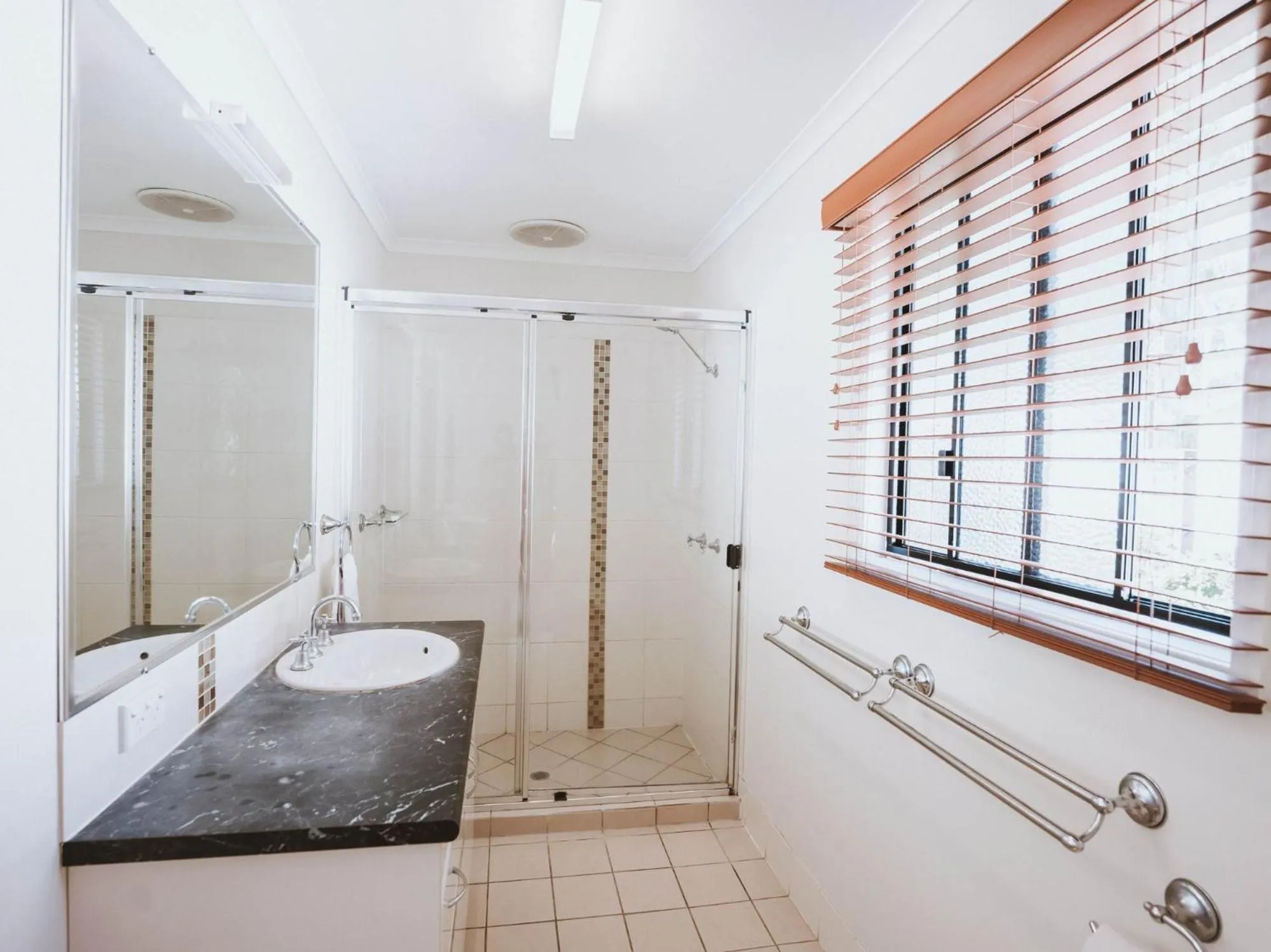 Bathroom in BIG4 Cania Gorge Holiday Park