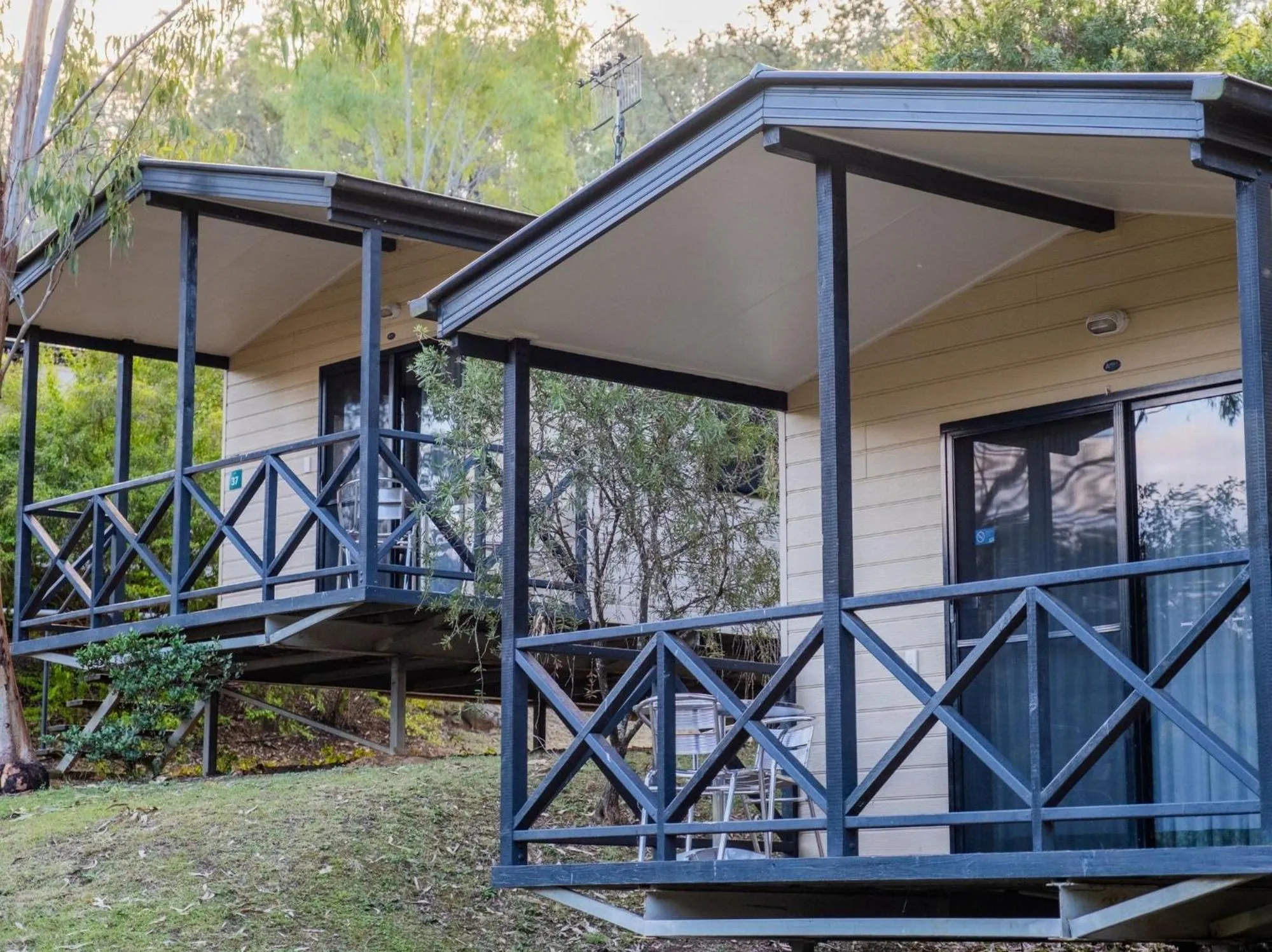 Balcony/Terrace in BIG4 Cania Gorge Holiday Park