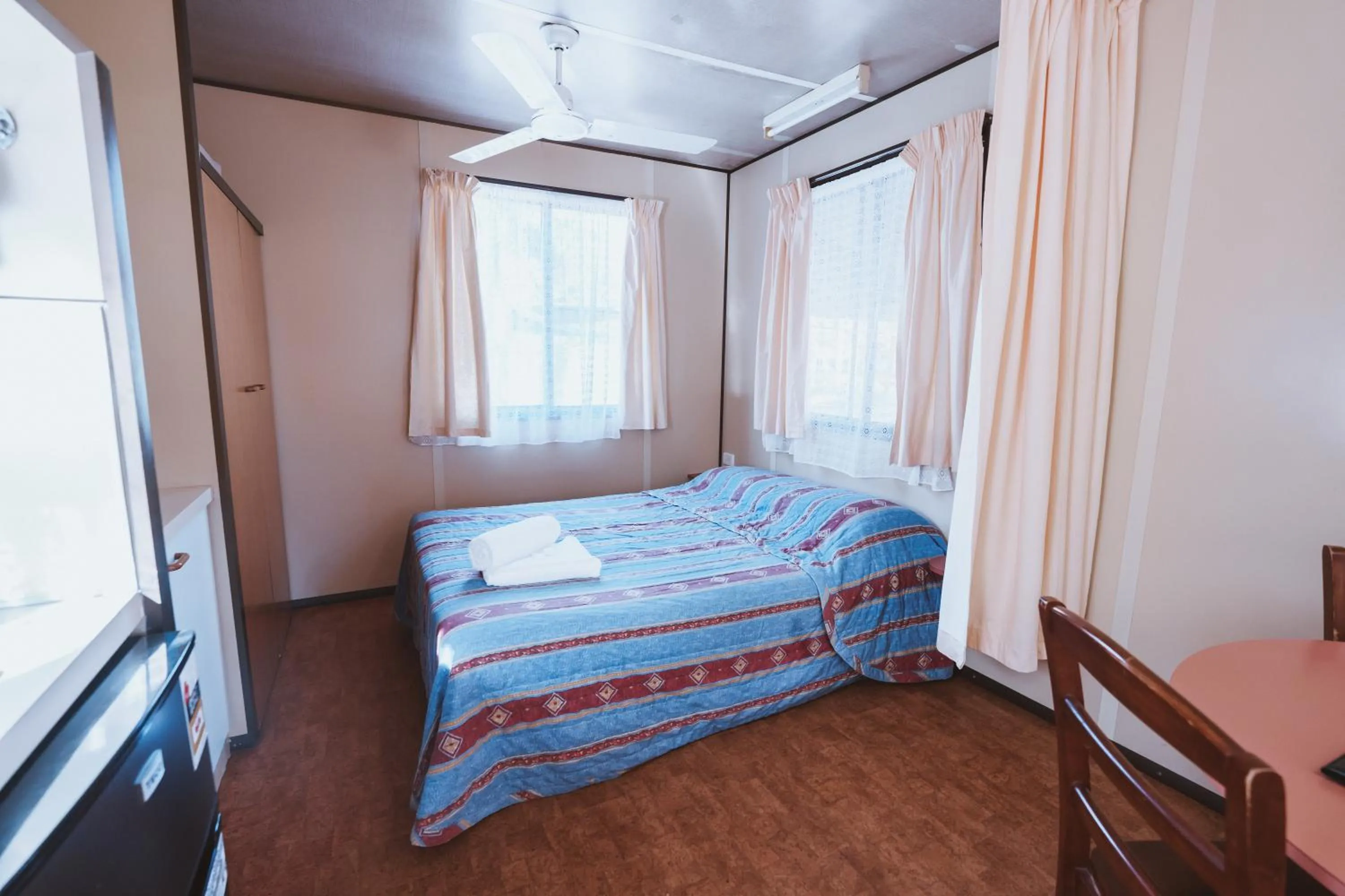 Bedroom, Bed in BIG4 Cania Gorge Holiday Park