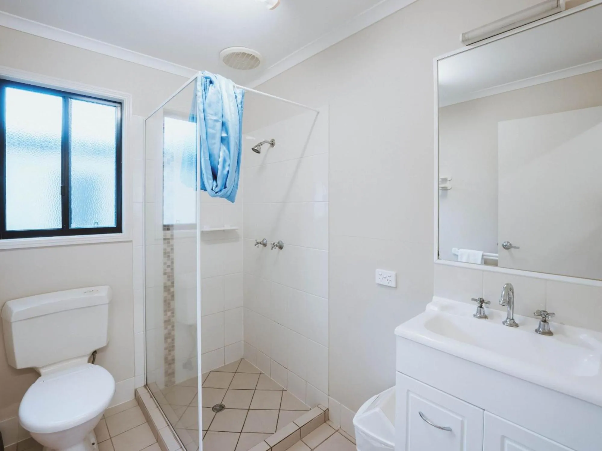 Bathroom in BIG4 Cania Gorge Holiday Park