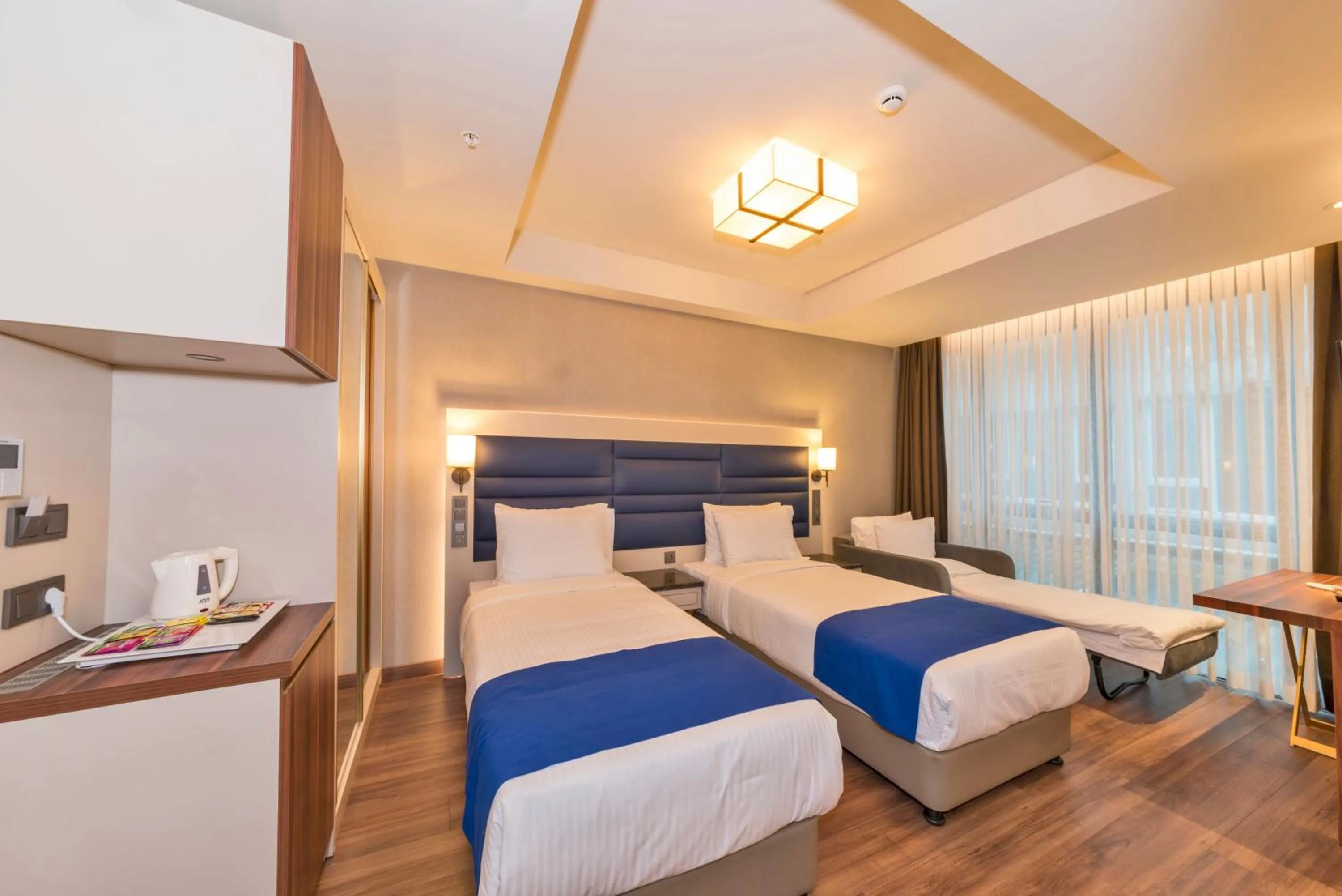 Bedroom, Bed in Golden Royal Hotel & SPA