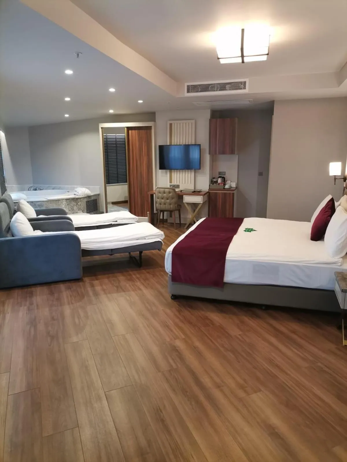 Massage, Bed in Golden Royal Hotel & SPA