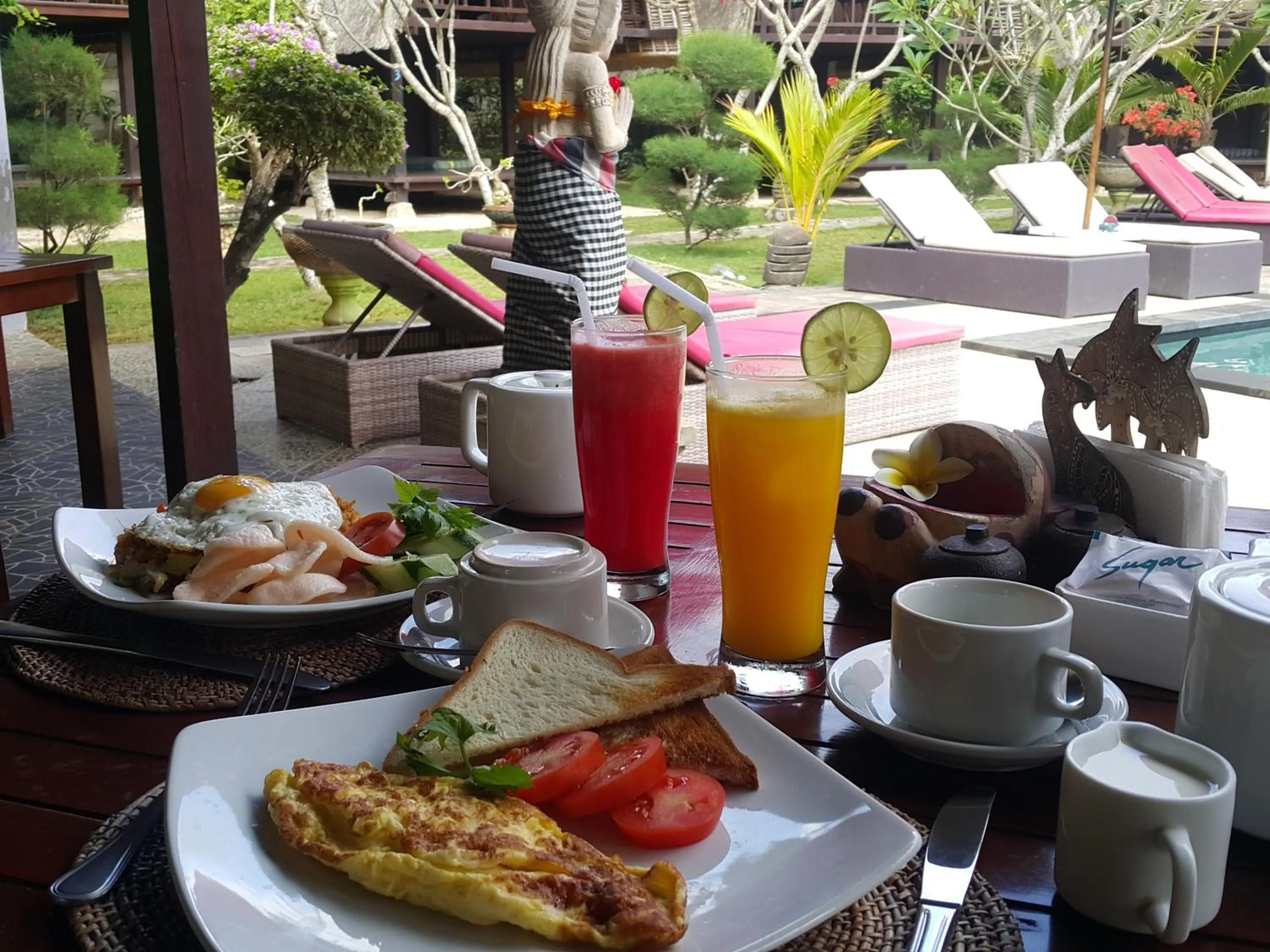 Breakfast in Nanuk's Bungalows