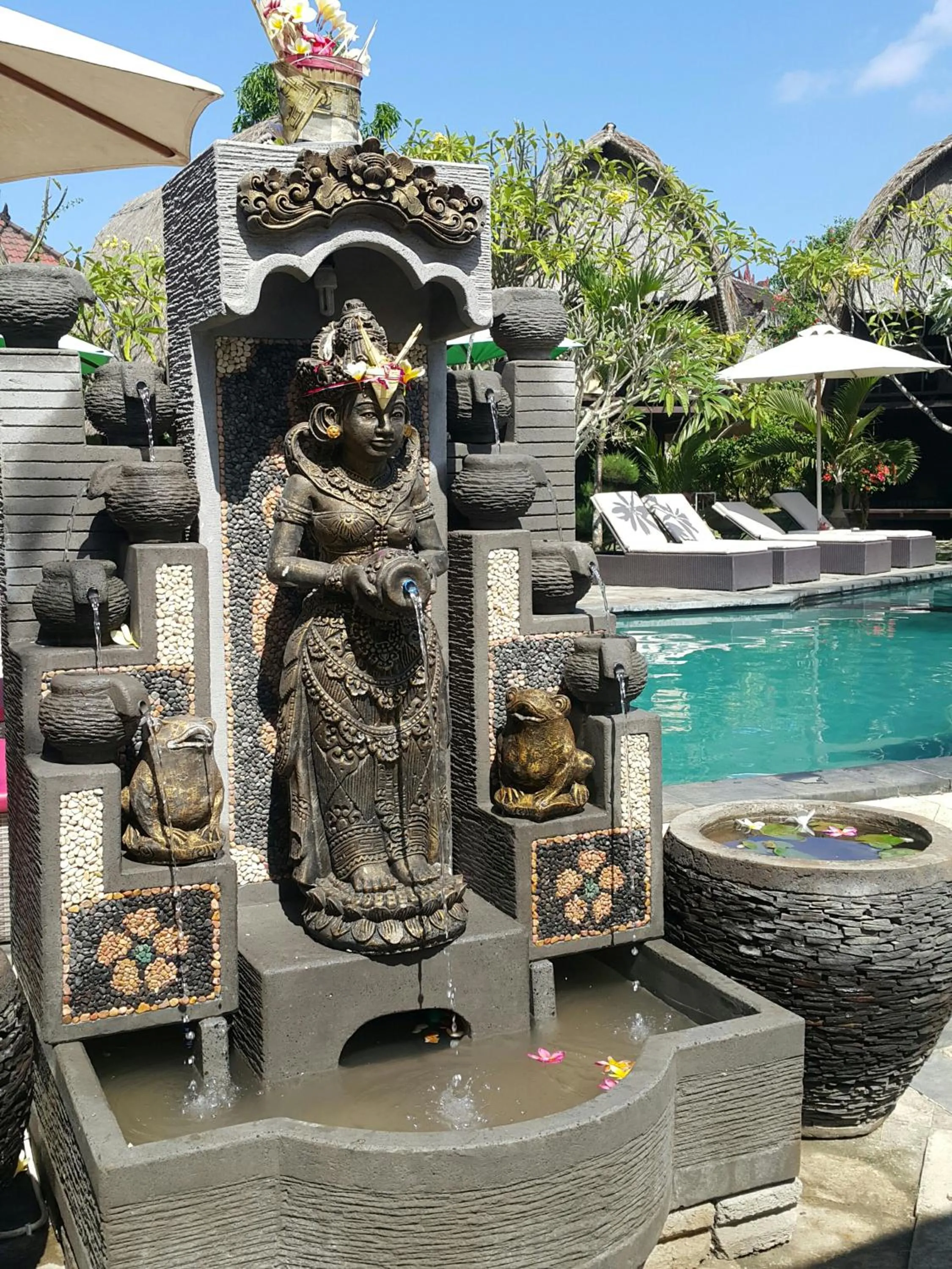 Decorative detail in Nanuk's Bungalows