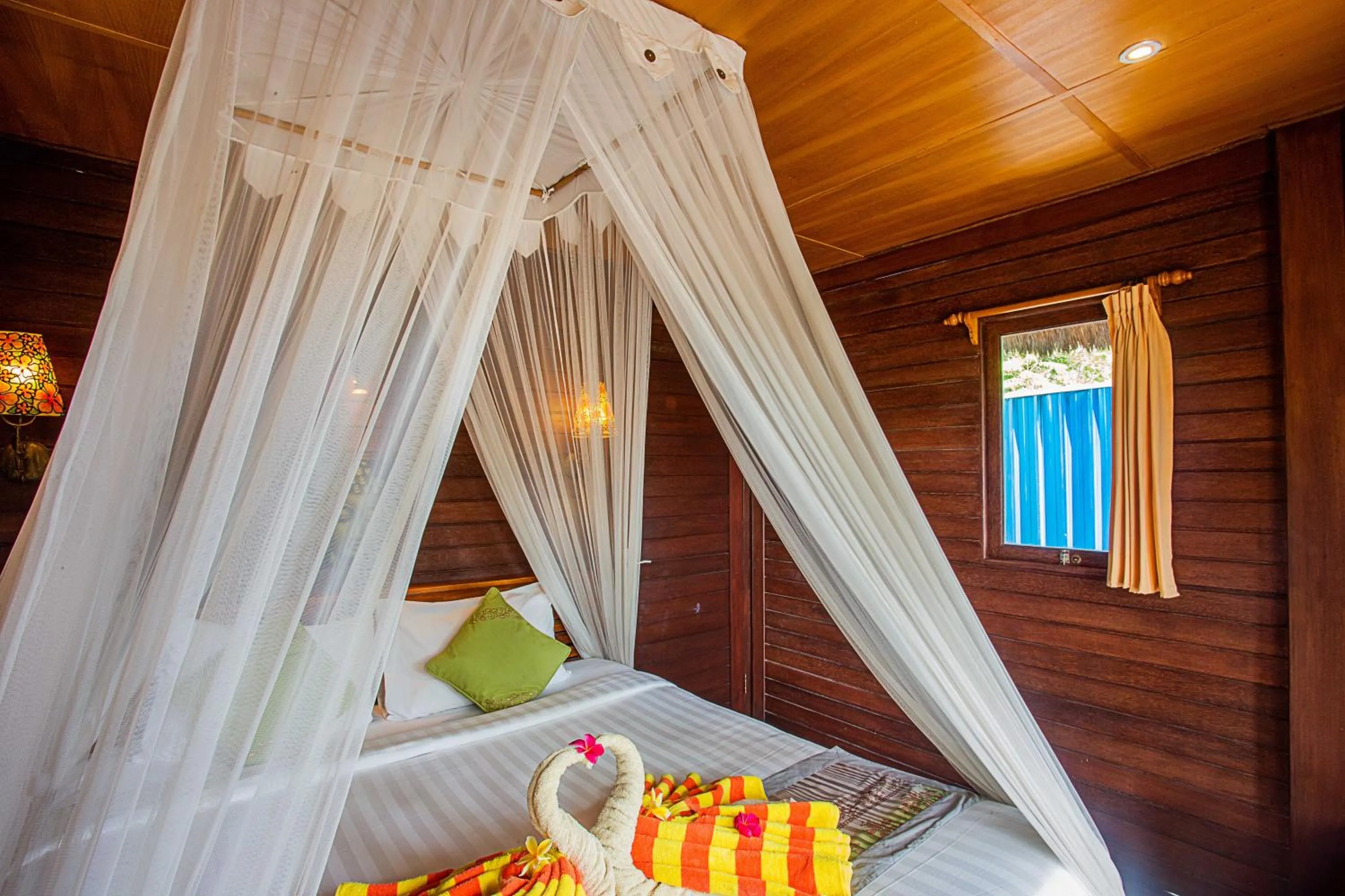 Bed in Nanuk's Bungalows