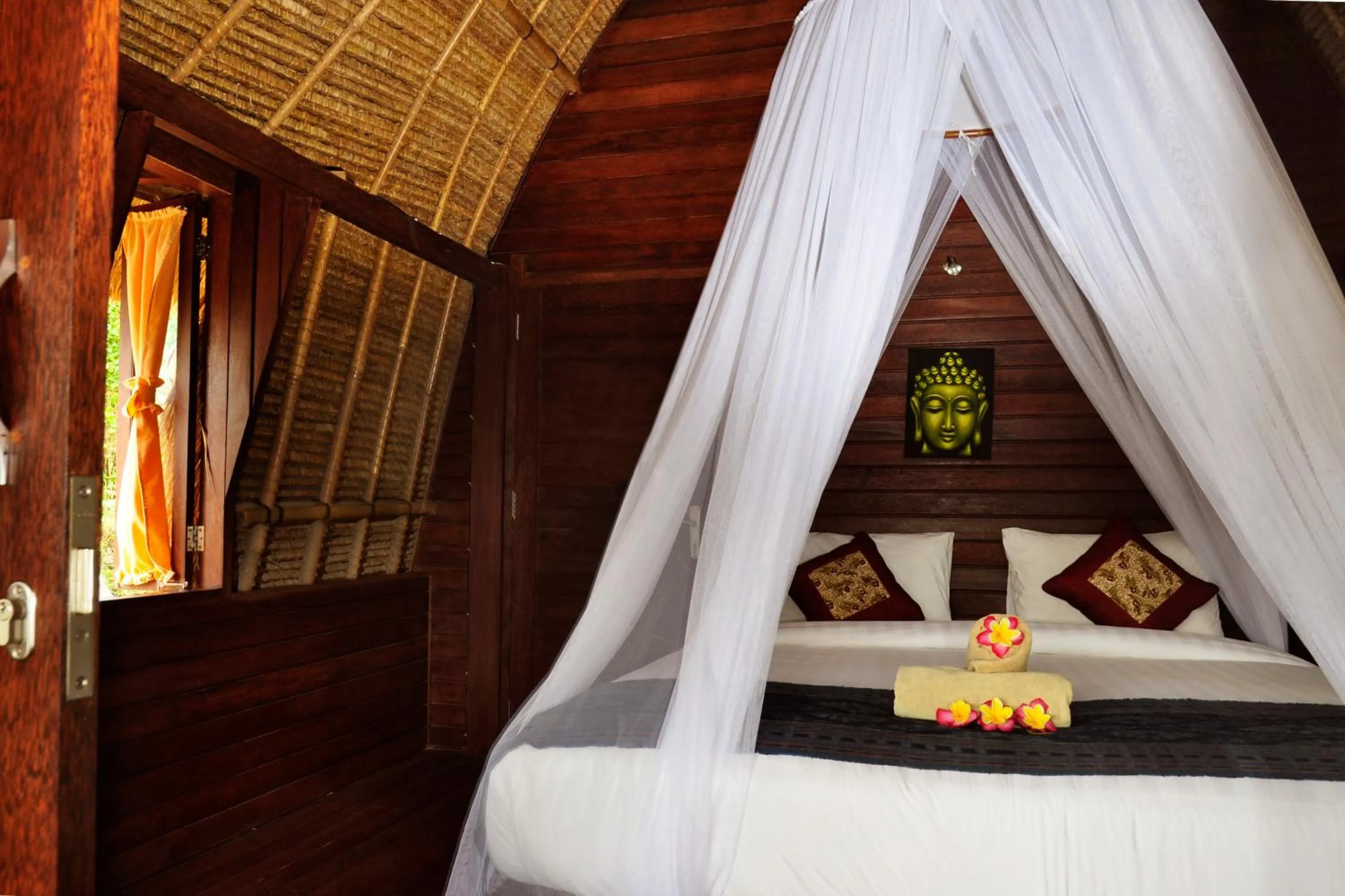 Bed in Nanuk's Bungalows