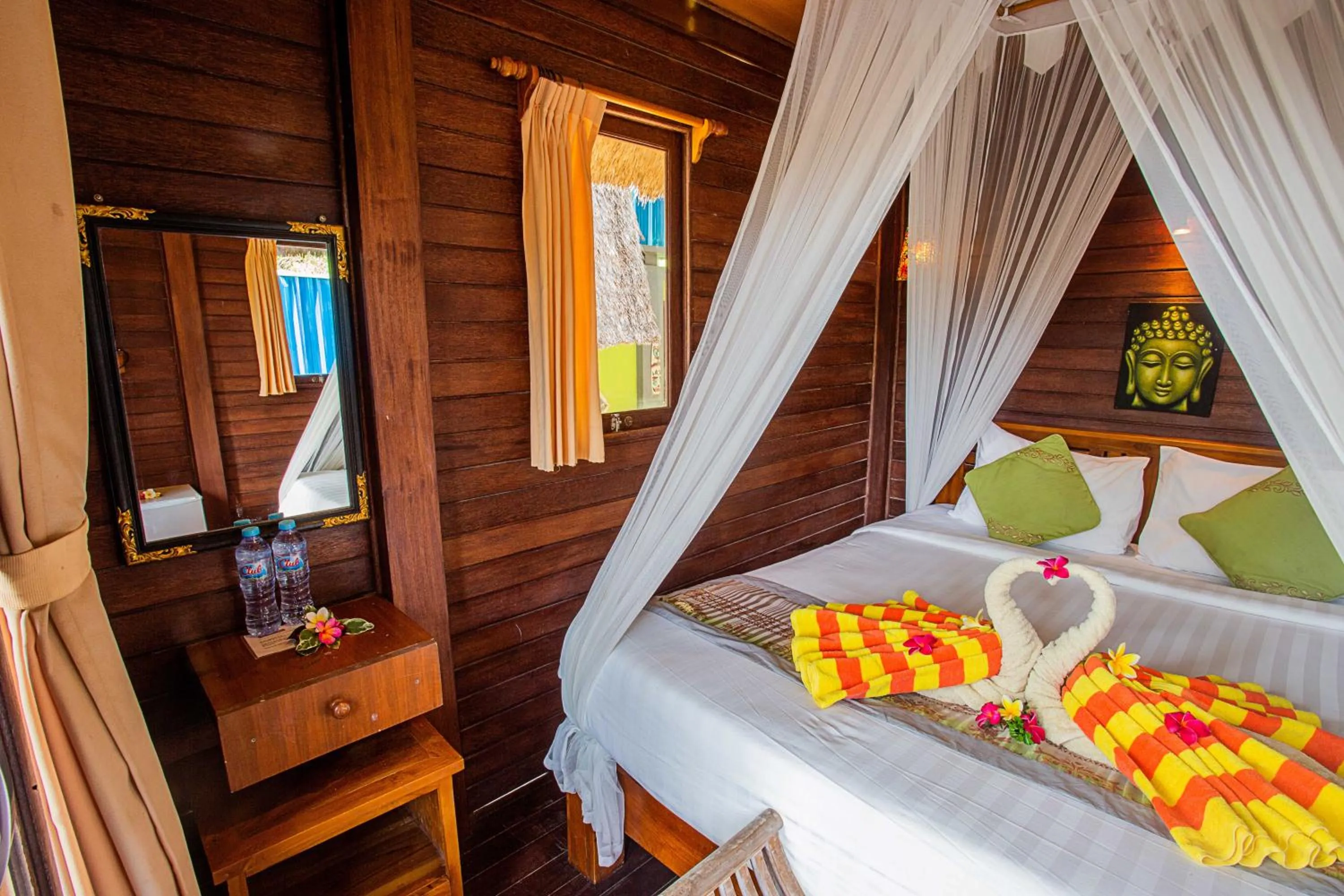 Bedroom, Bed in Nanuk's Bungalows