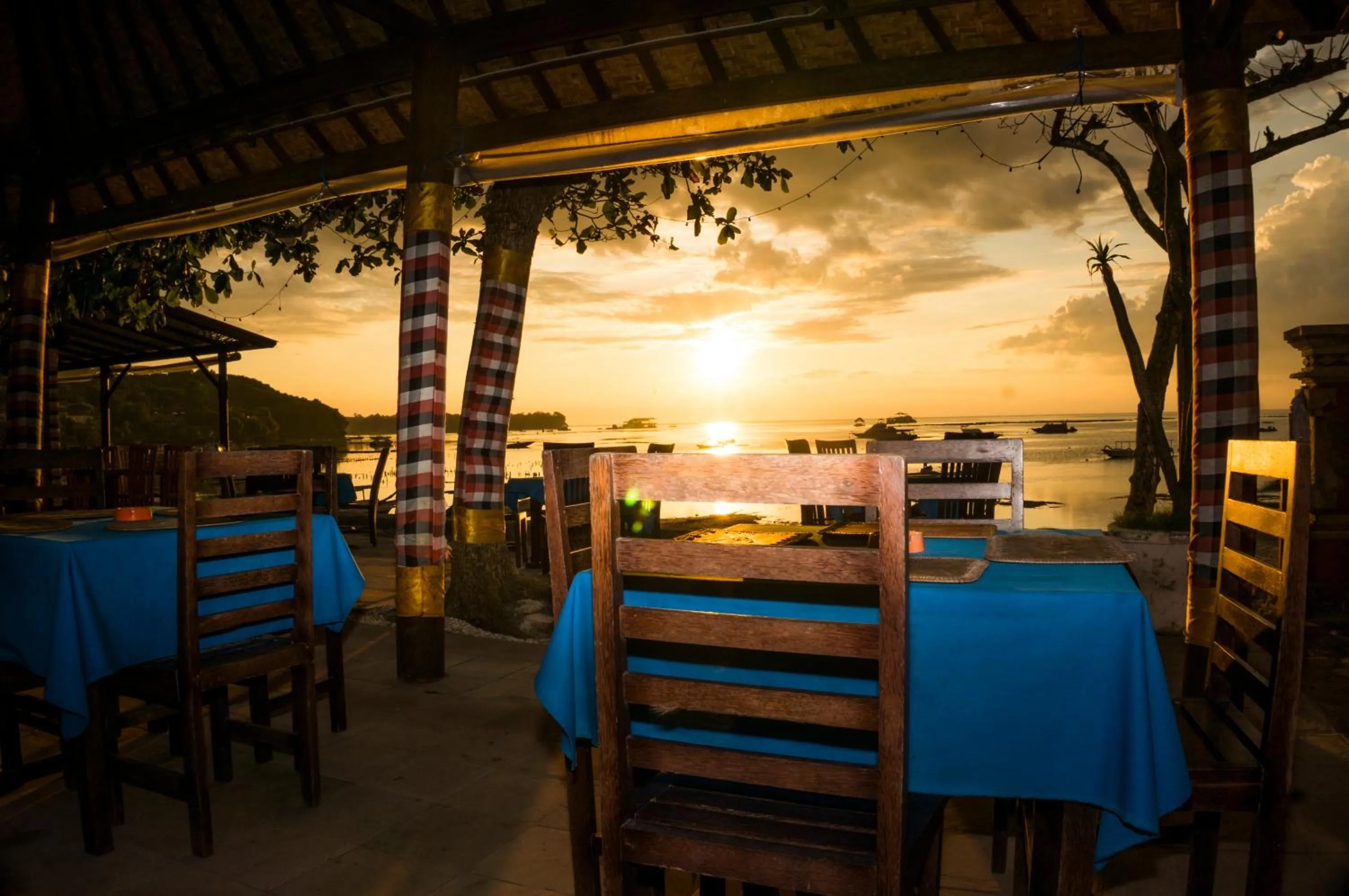 Restaurant/places to eat in Bungalow No 7