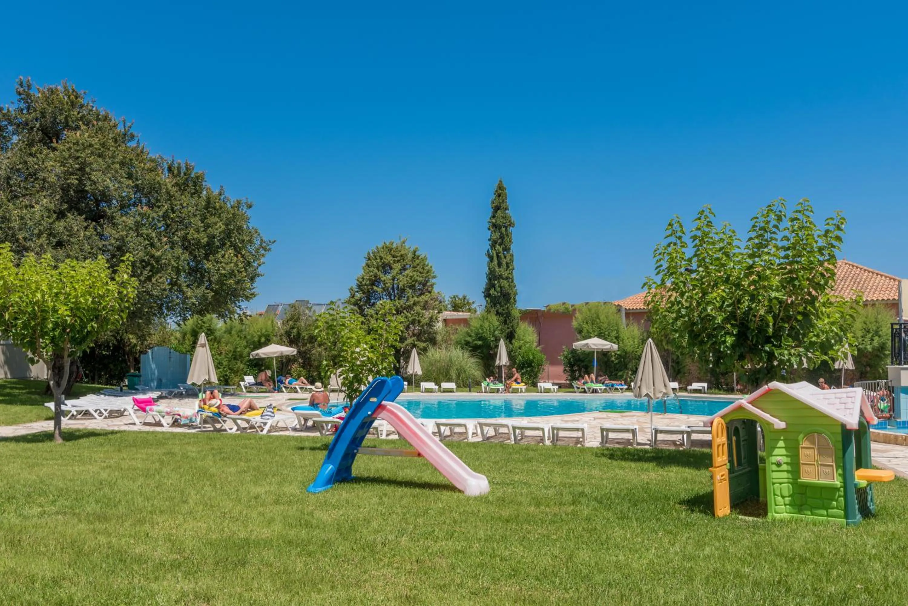 Property building in Hotel Palmyra