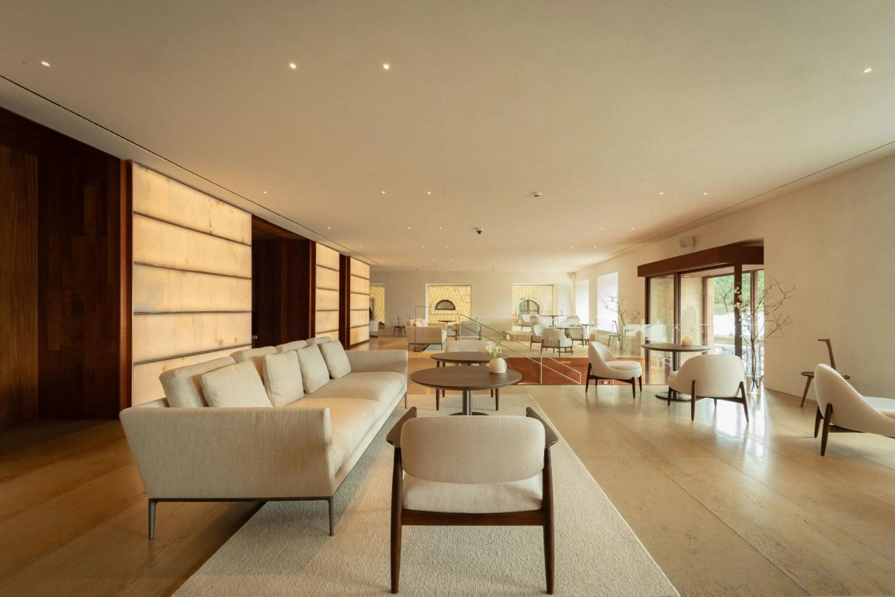 Lasala Plaza Hotel - Adults Only