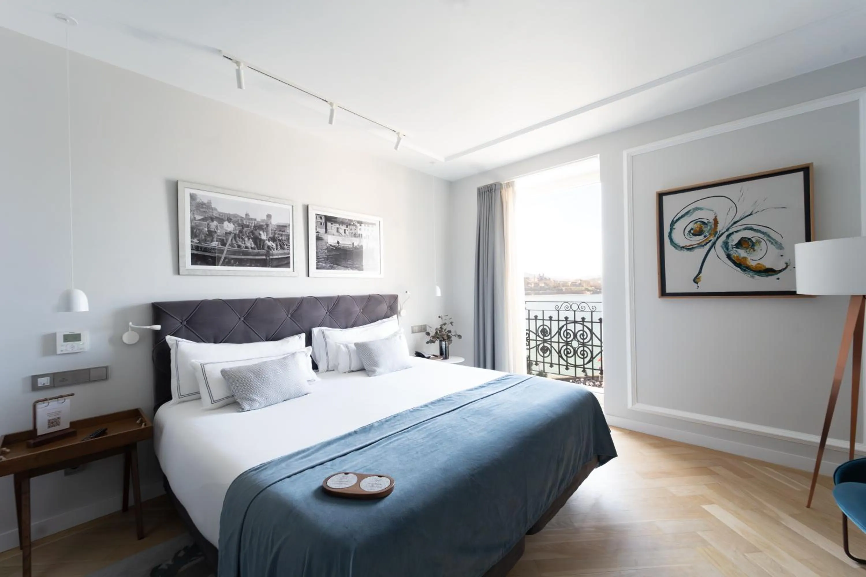 Decorative detail, Bed in Lasala Plaza Hotel - Adults Only