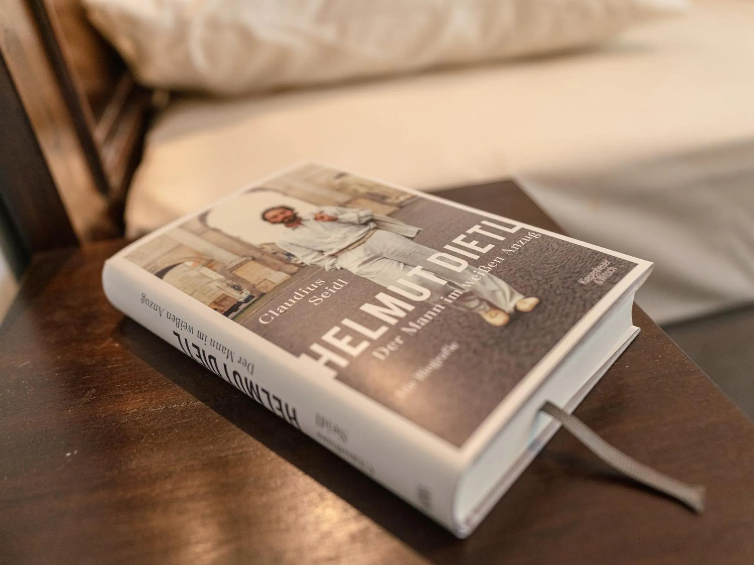 Decorative detail, Bed in Hotel Olympic