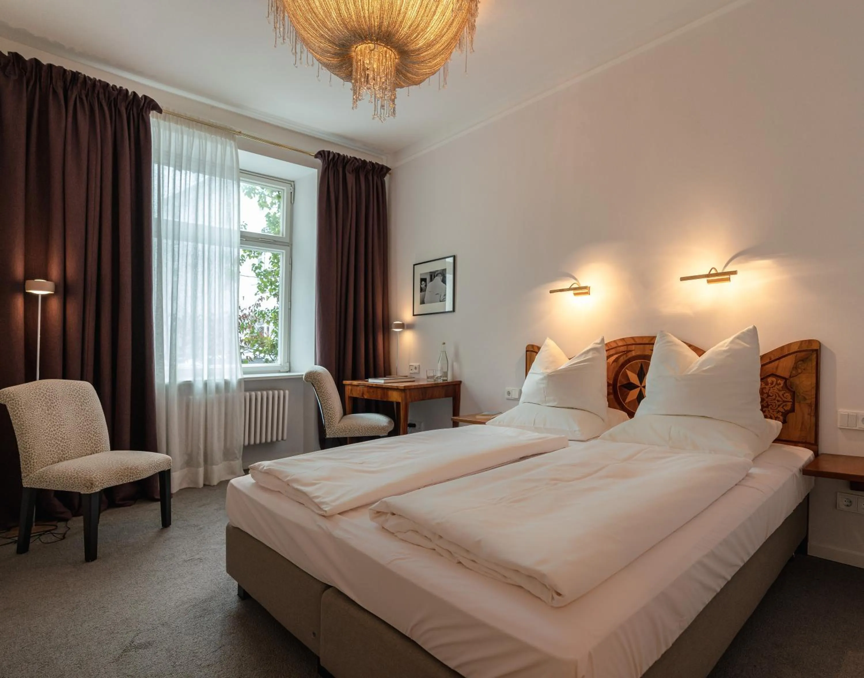 Photo of the whole room, Bed in Hotel Olympic