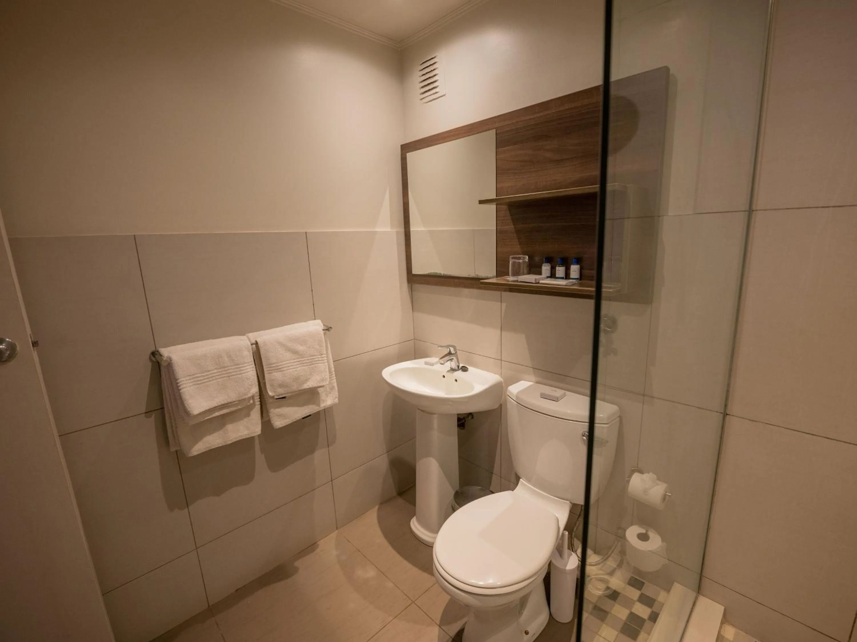 Shower in ANEW Hotel Hluhluwe