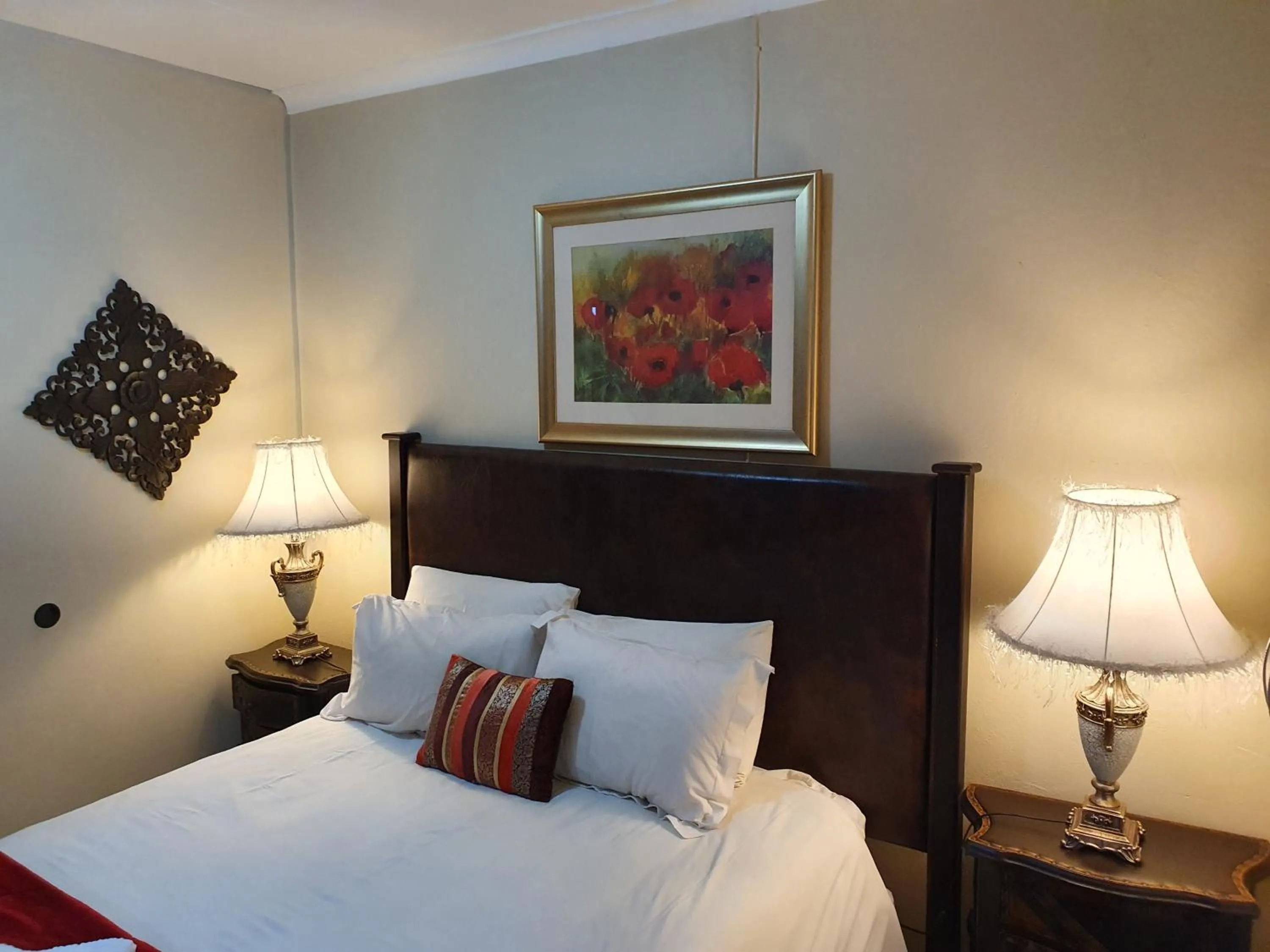 Bed in 7th Street Guesthouse