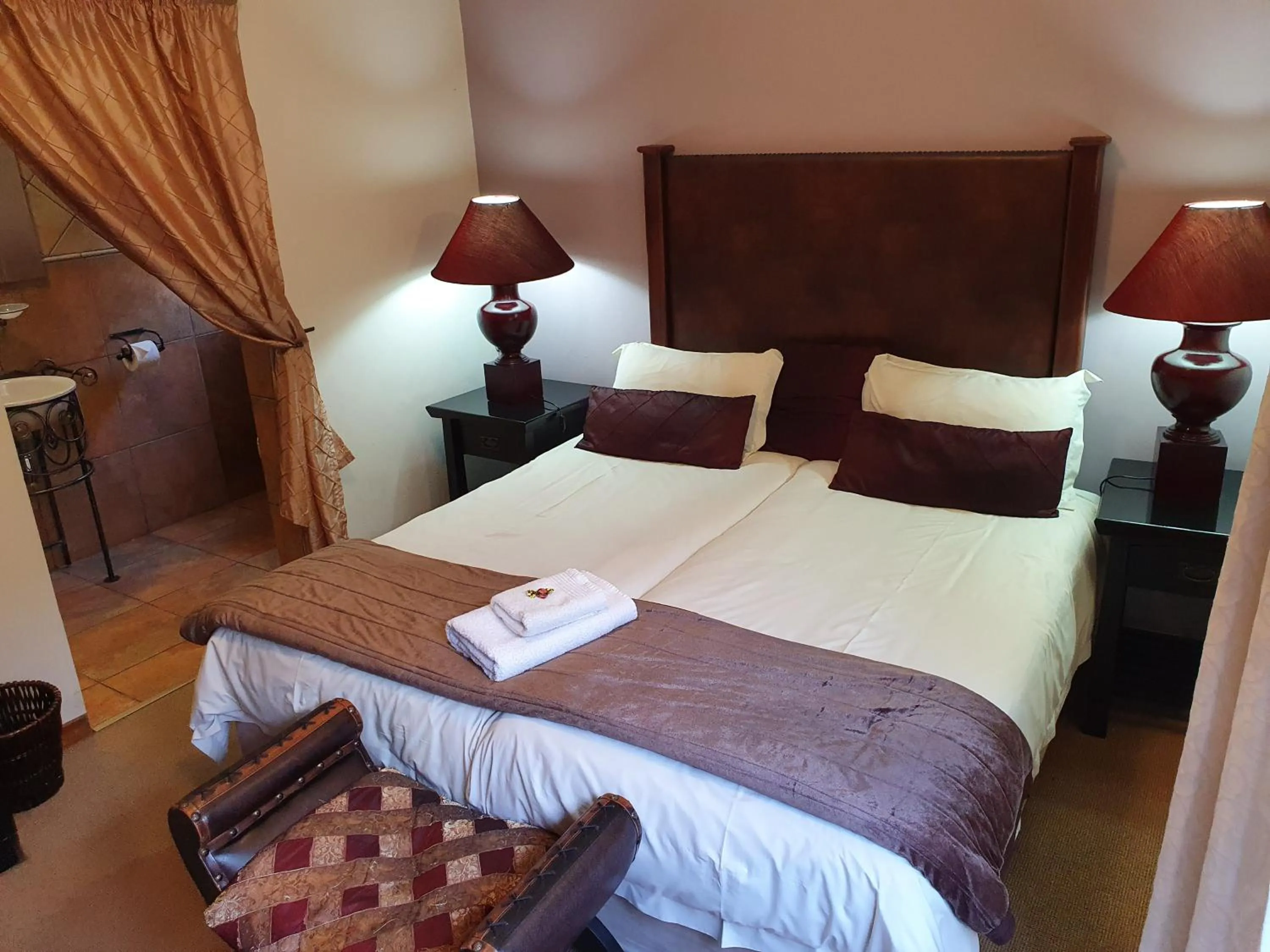 Bed in 7th Street Guesthouse