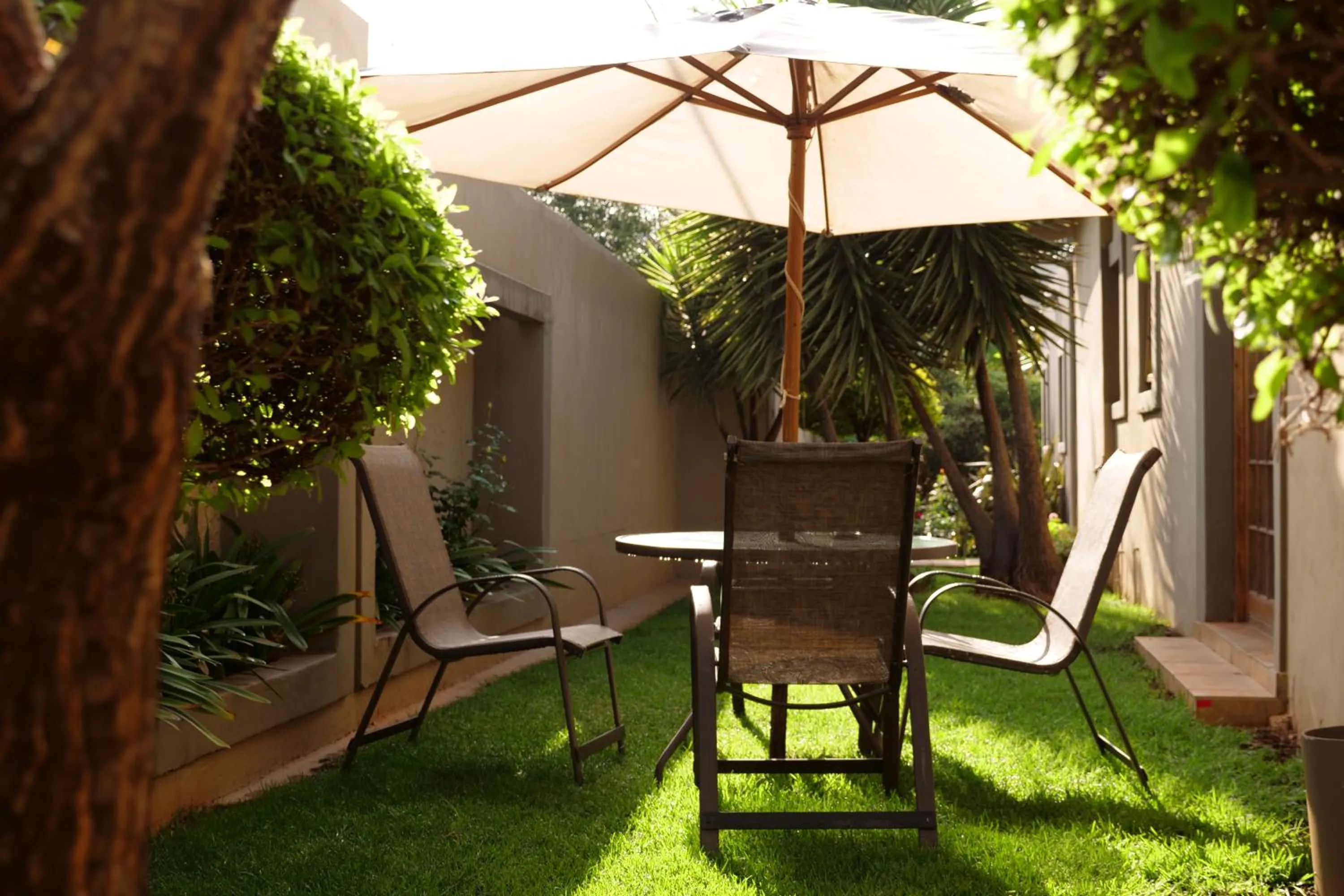 Patio in 7th Street Guesthouse