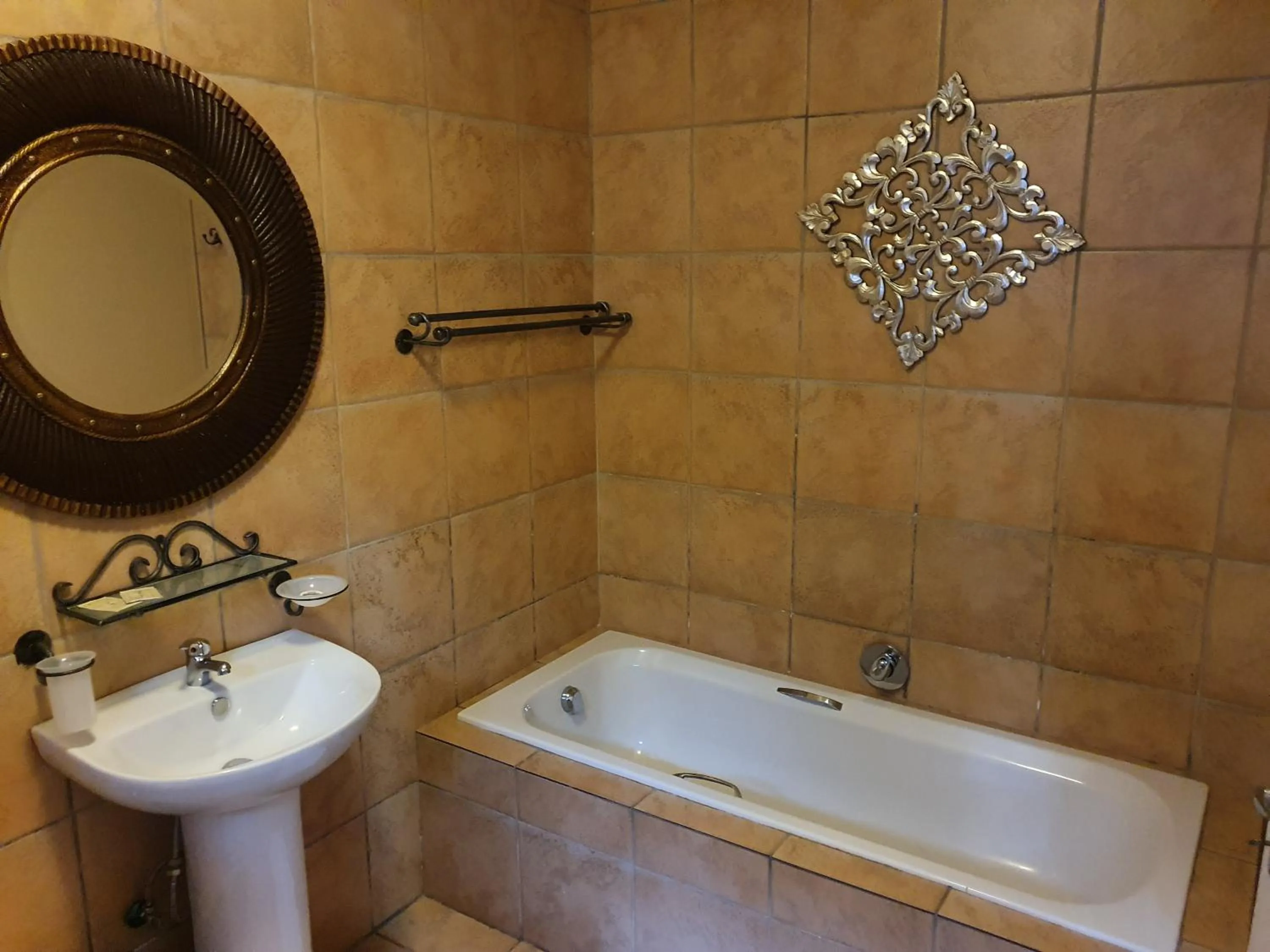 Bathroom in 7th Street Guesthouse