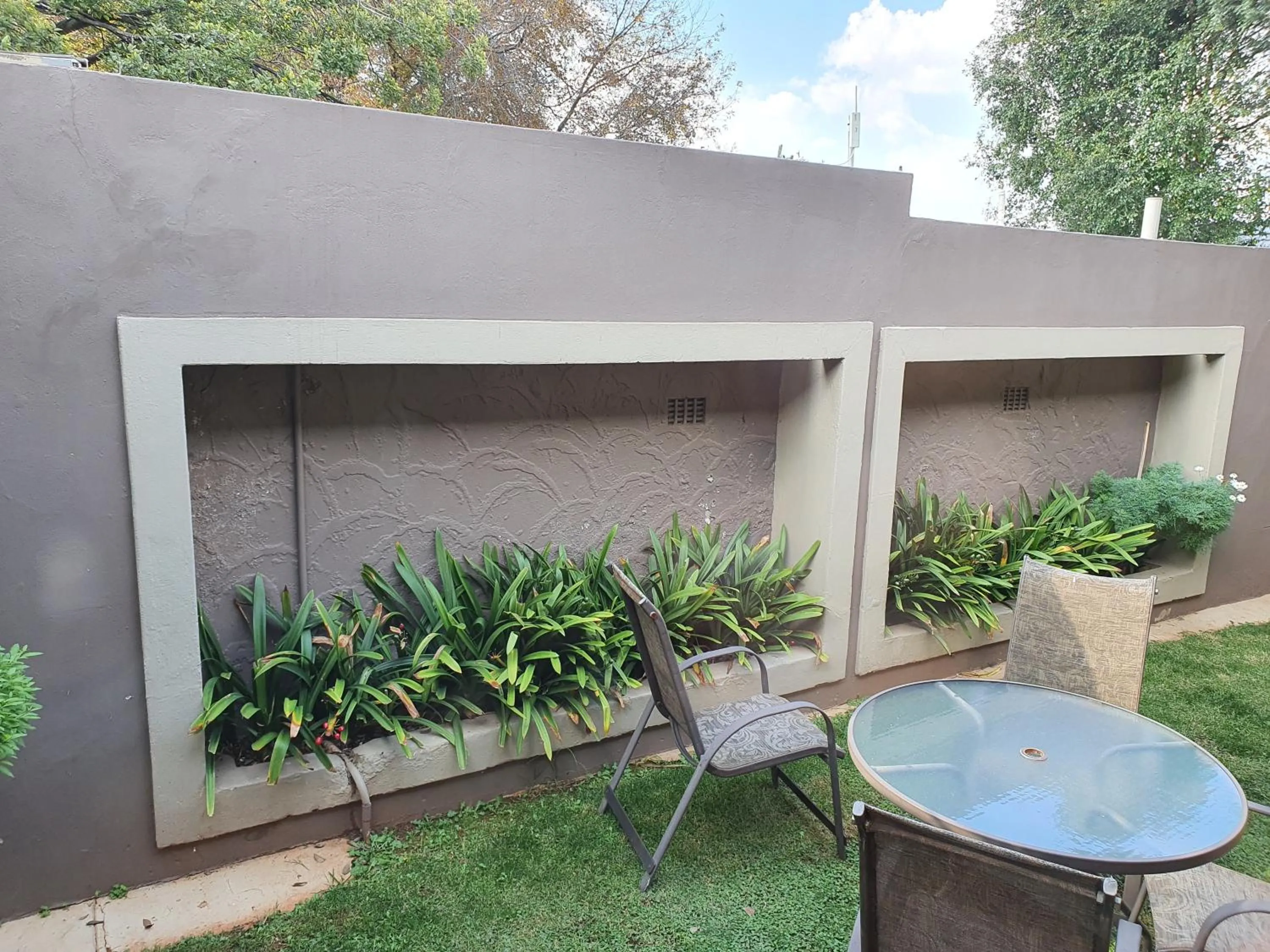 Patio in 7th Street Guesthouse