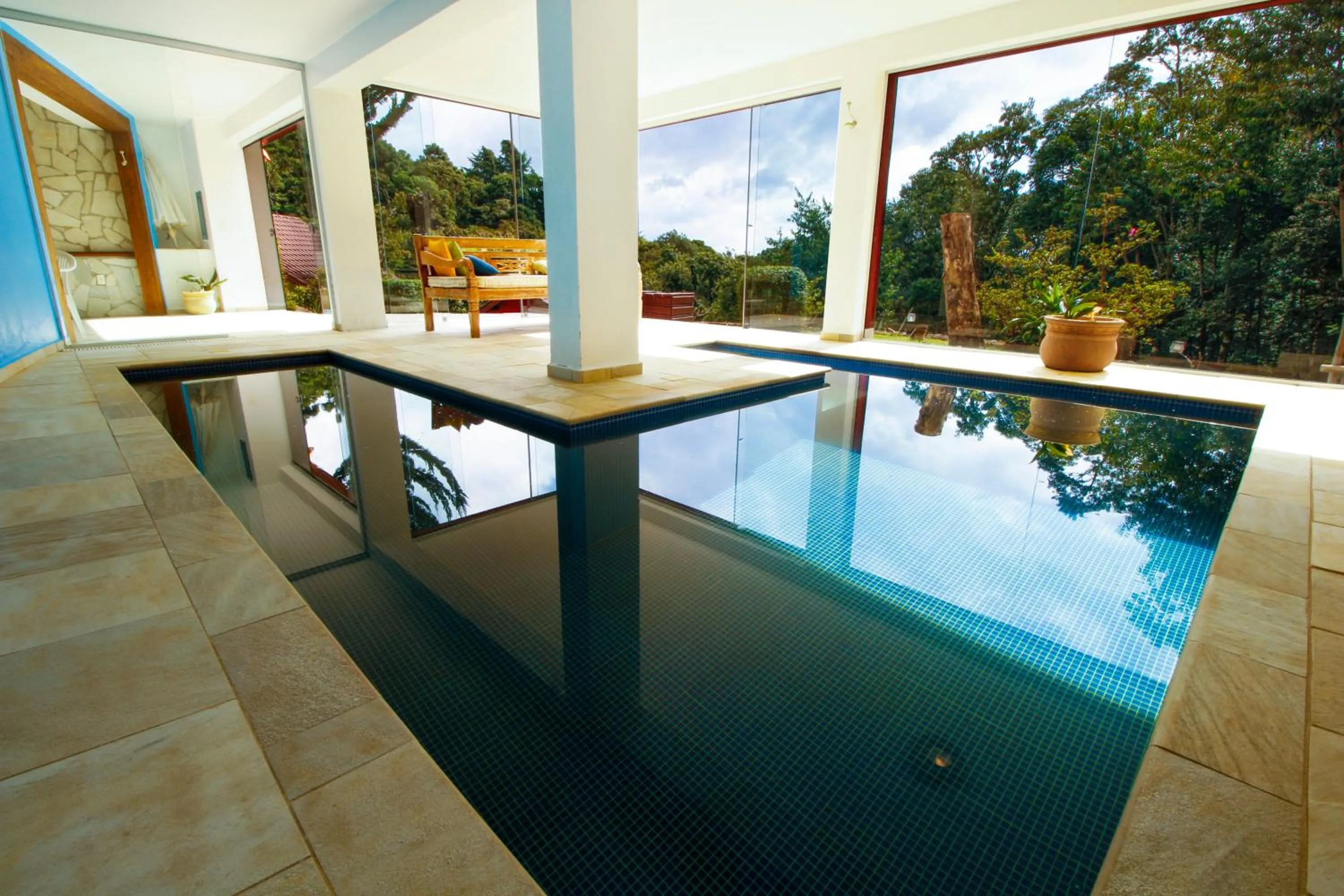 Swimming pool in Pousada Ahavanoah