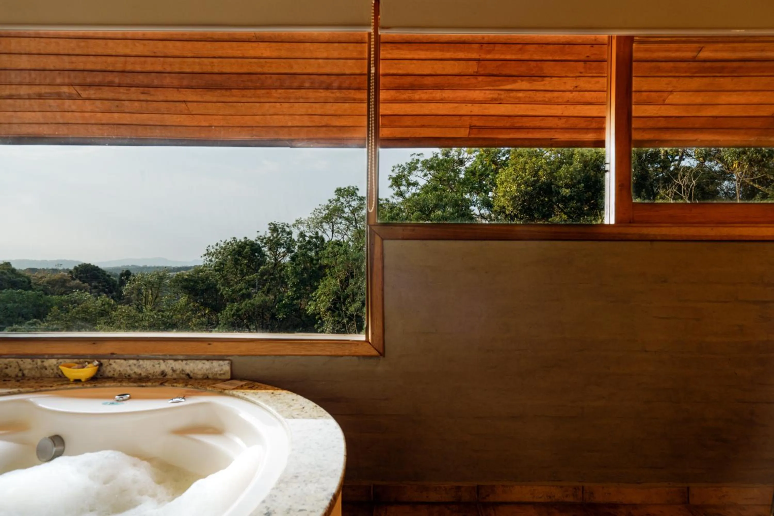 Hot Tub in Pousada Ahavanoah