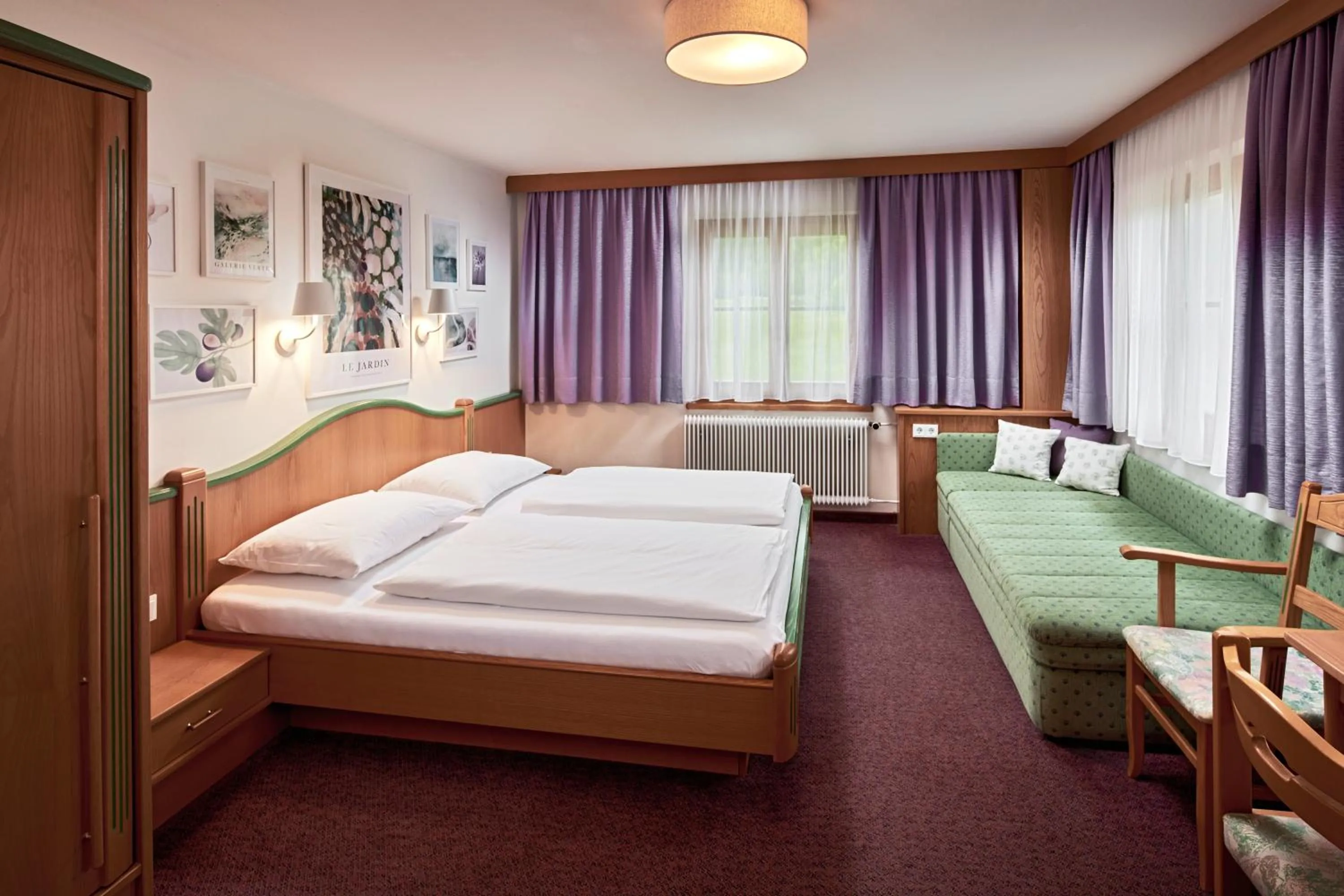 Photo of the whole room, Bed in Hotel Gasthof Siggen