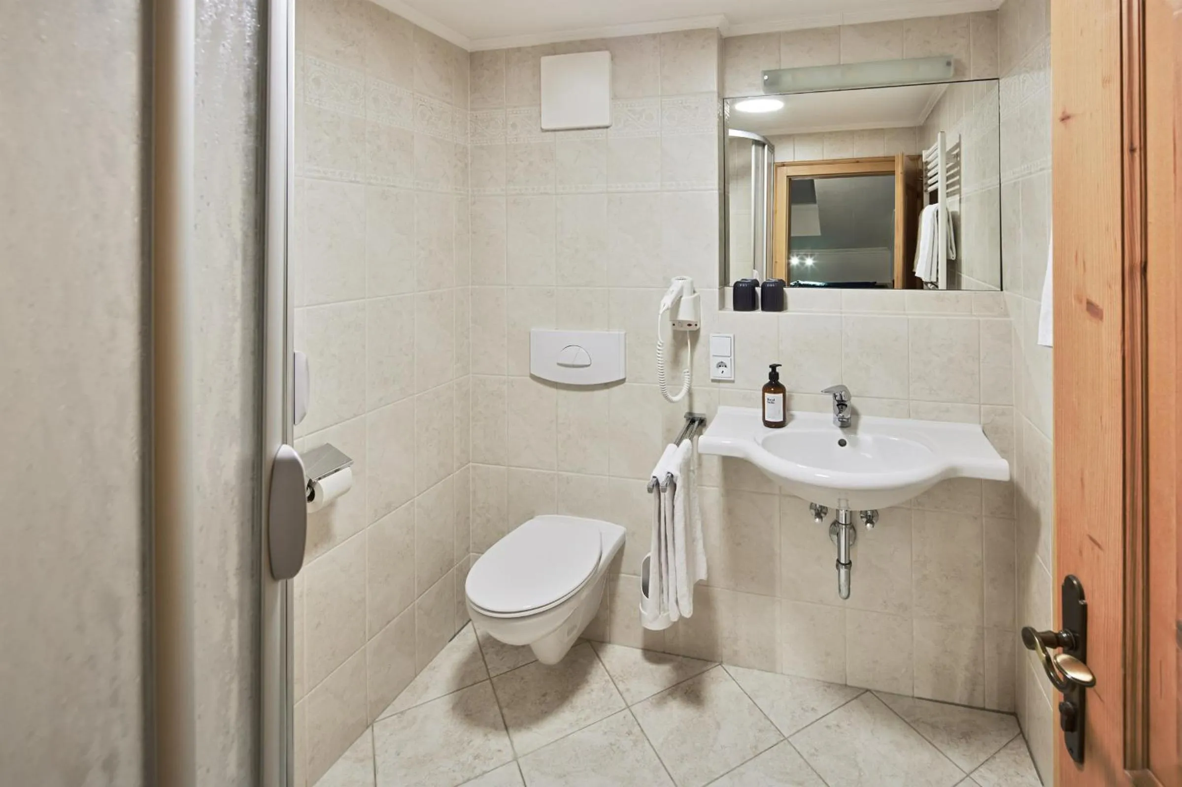 Toilet in Hotel Gasthof Siggen