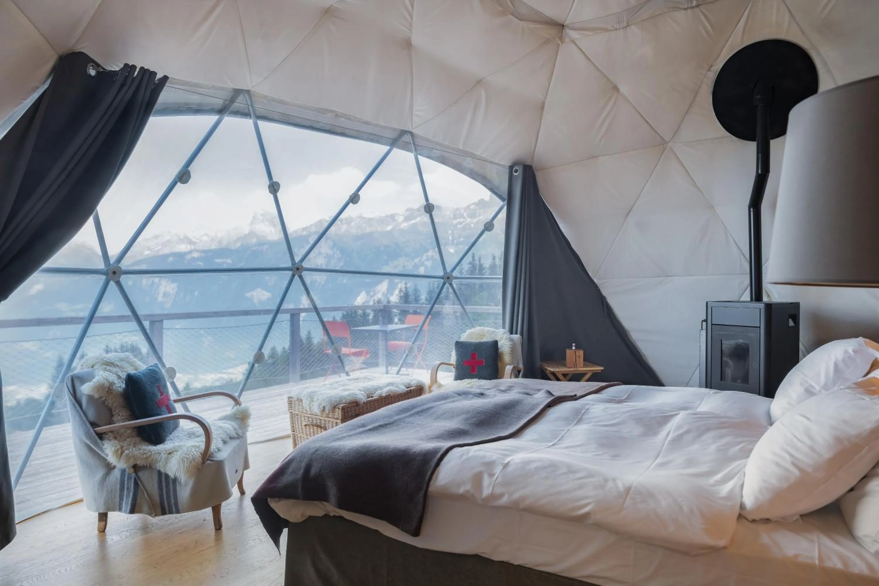 Property building in Whitepod Original