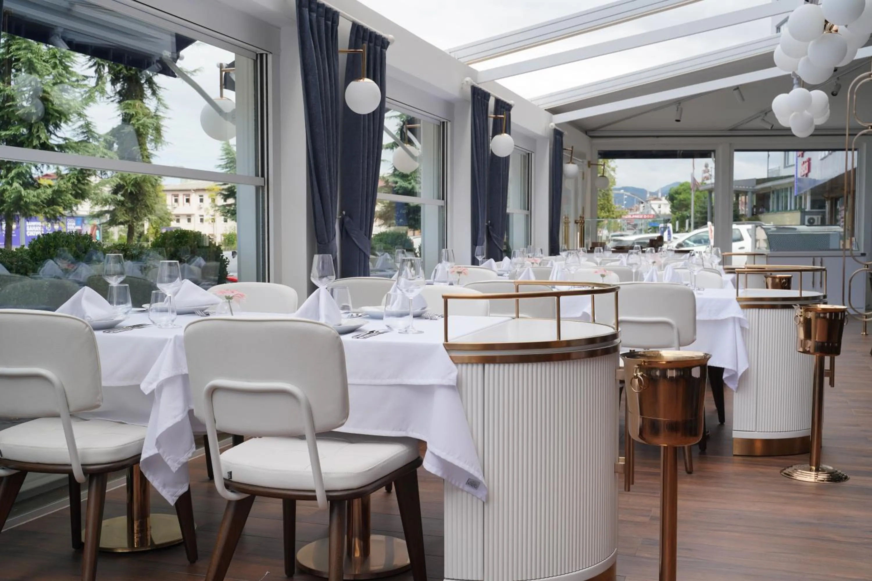 Restaurant/Places to Eat in Baliktasi City Hotel & Spa