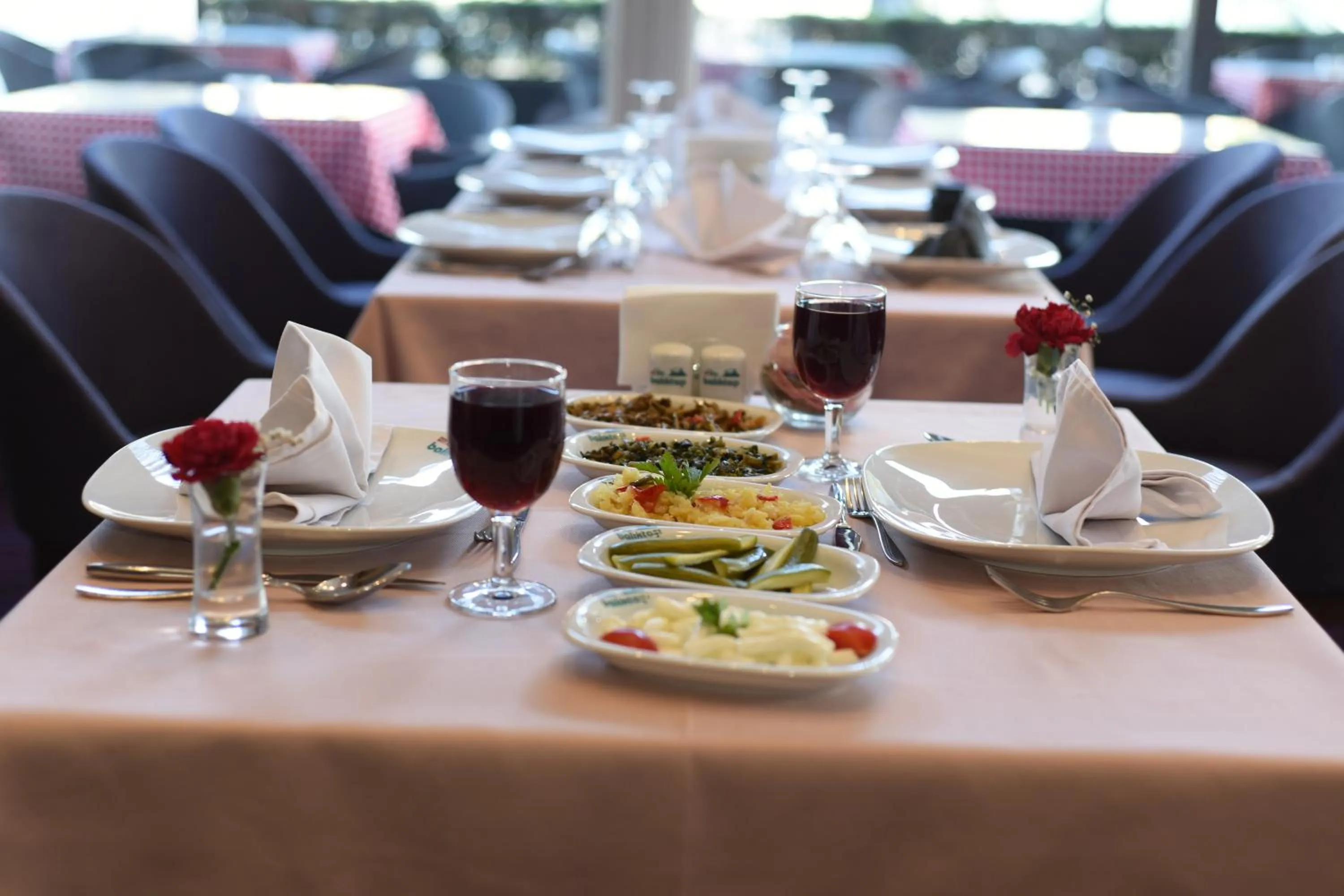 Restaurant/Places to Eat in Baliktasi City Hotel & Spa