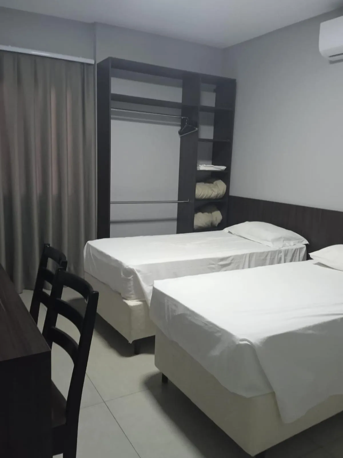 Bedroom, Bed in Vila Dumont no Centro de Foz