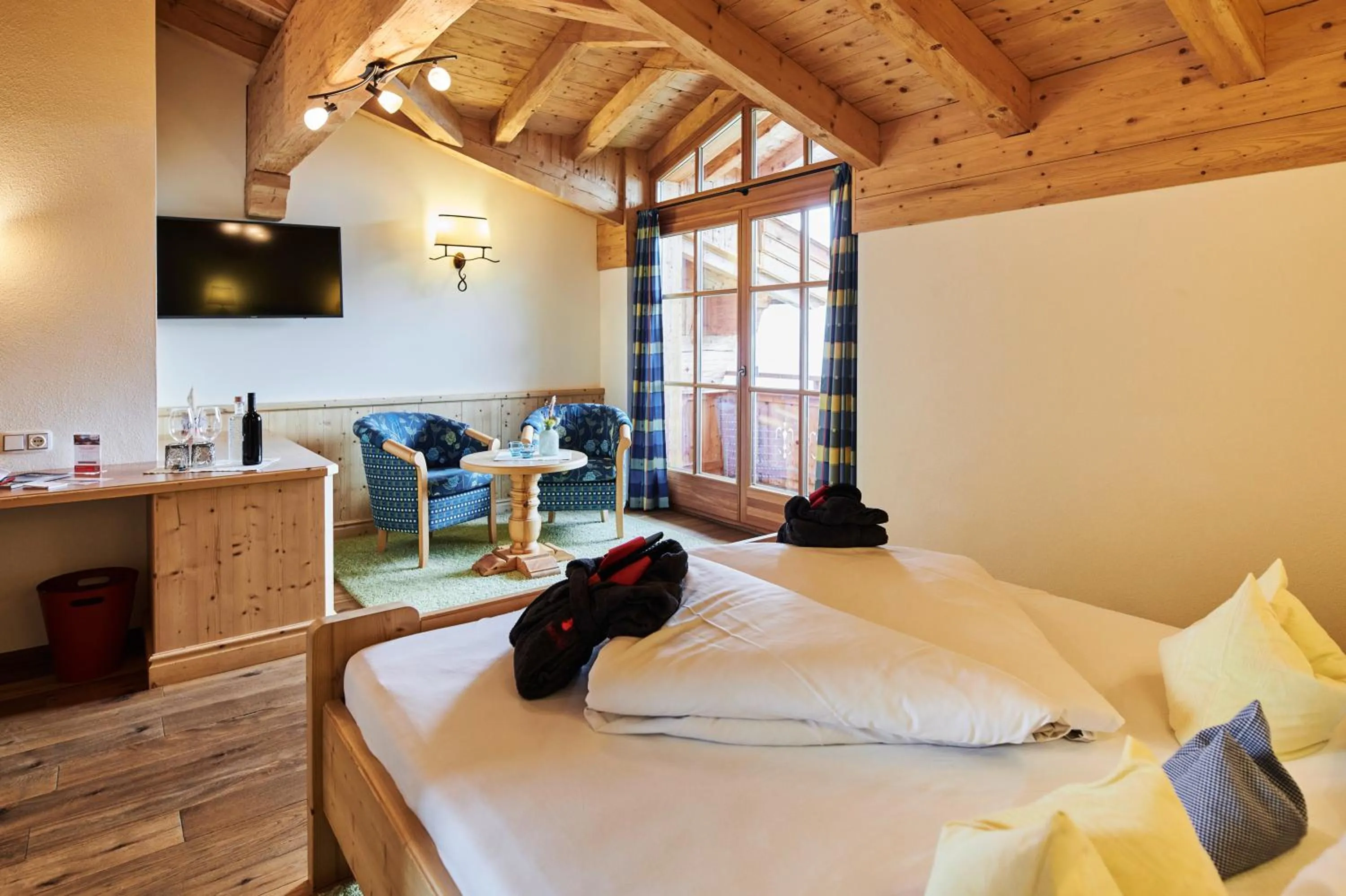 Bedroom, Bed in Berggasthof Platzlalm