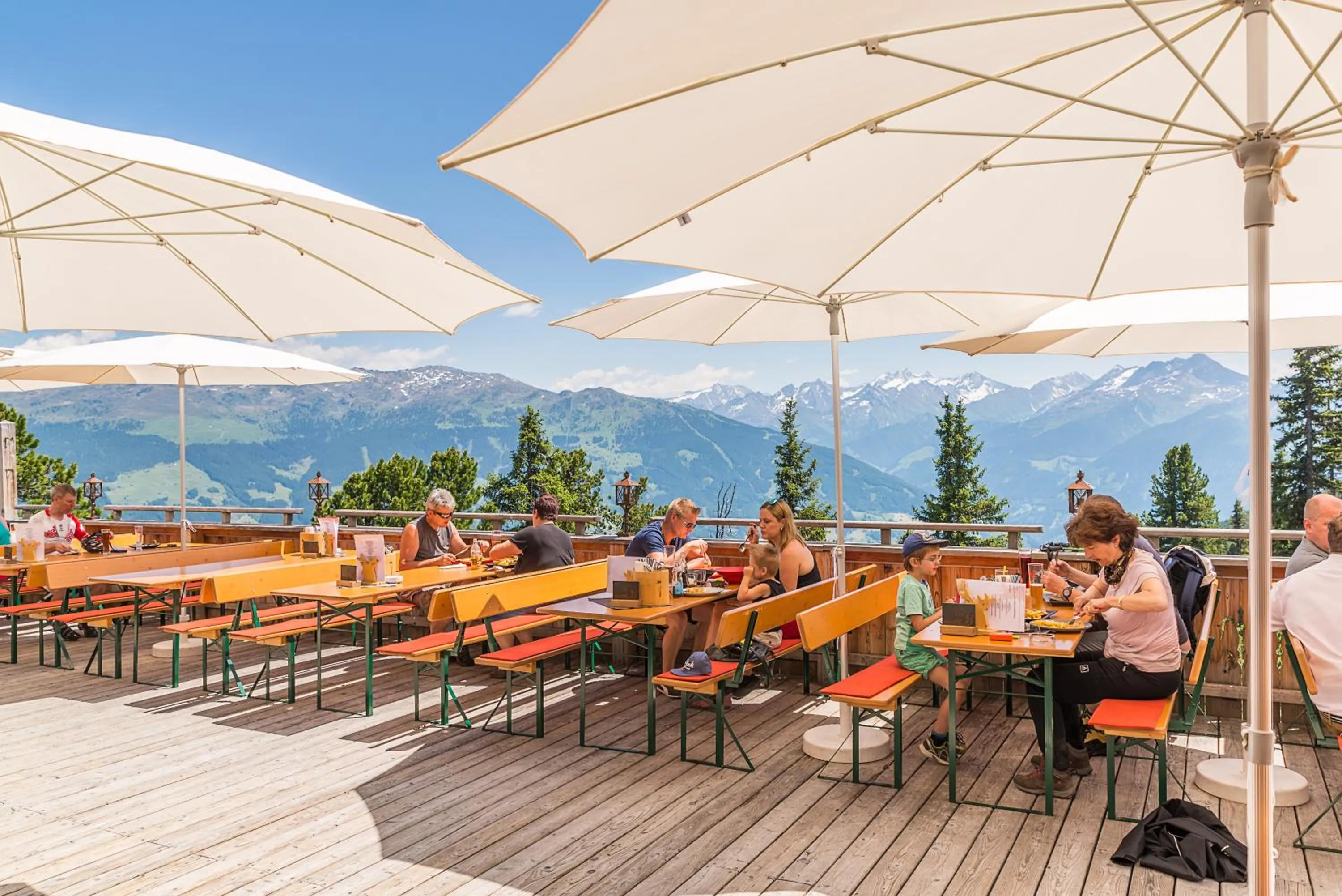 Summer in Berggasthof Platzlalm