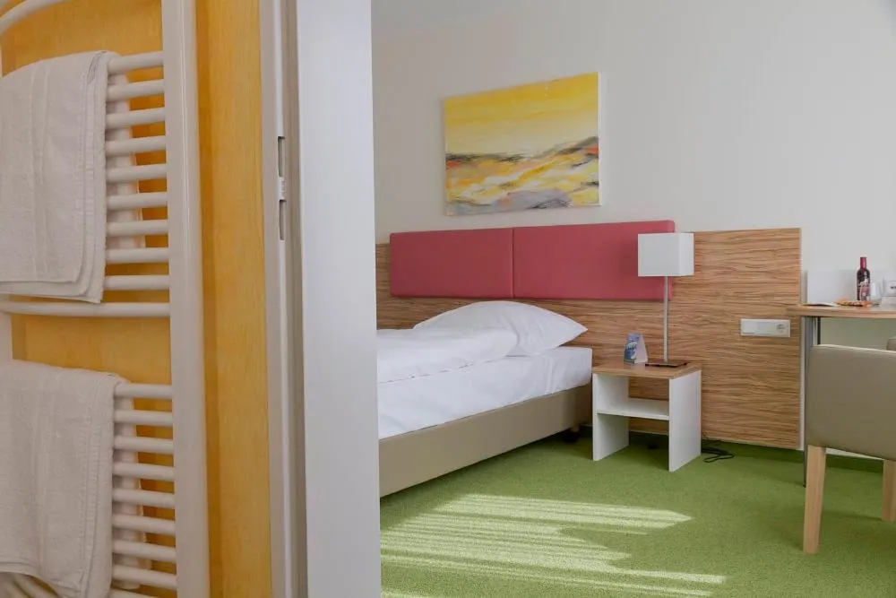 Decorative detail, Bed in Hotel am Markt Garni - Aegidienberg