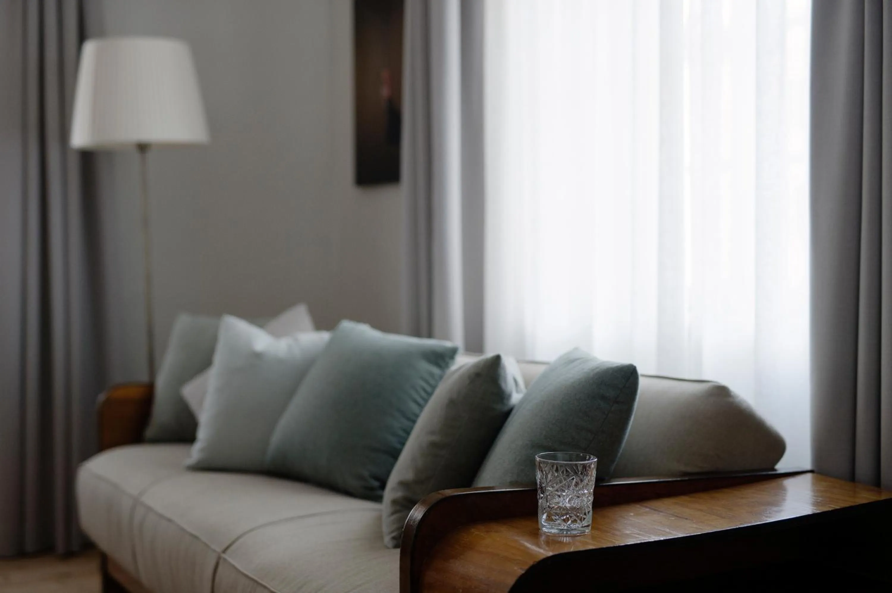 Photo of the whole room in 1477 Reichhalter, a Member of Design Hotels