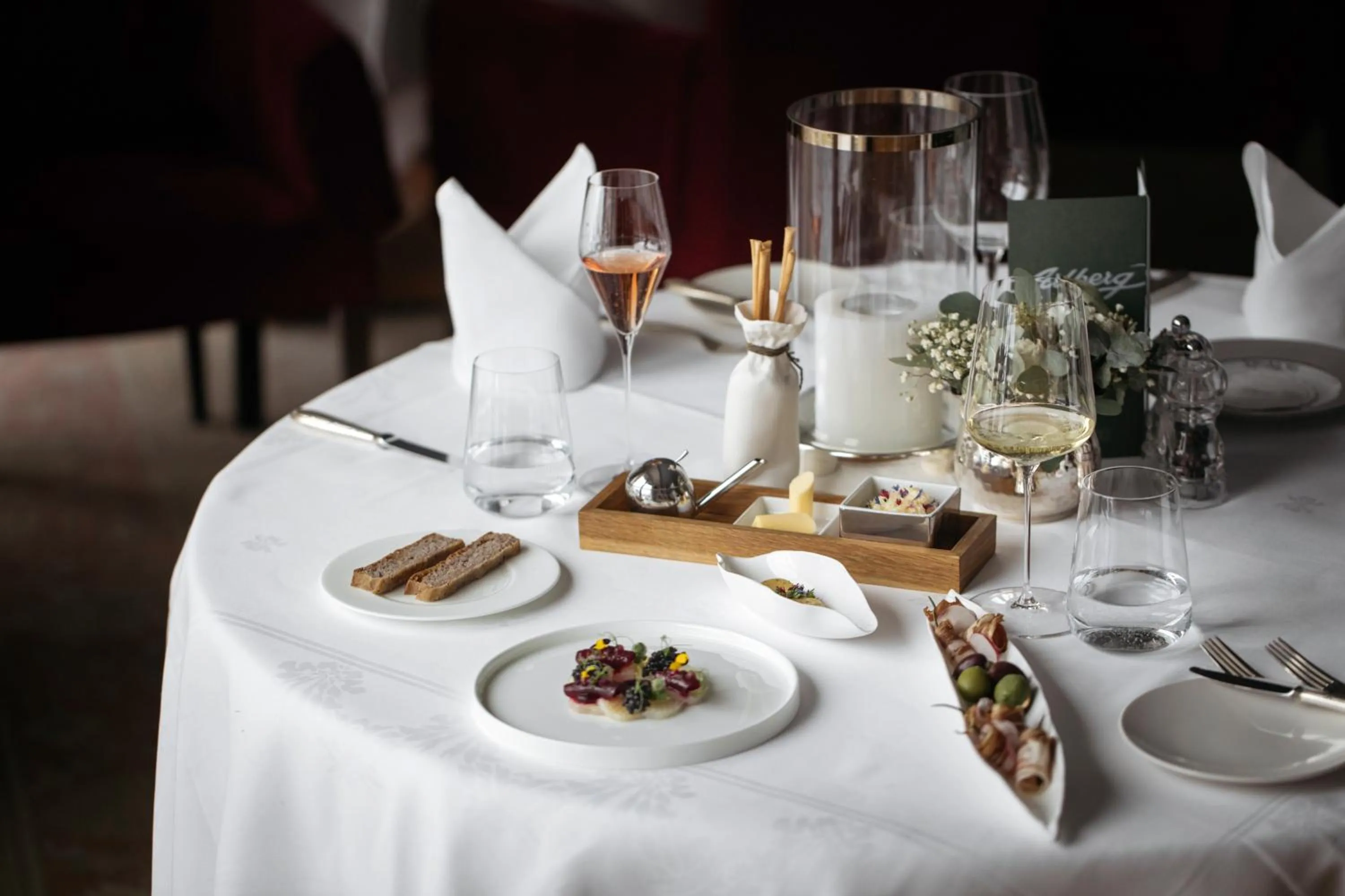 Restaurant/places to eat in Hotel Arlberg Lech