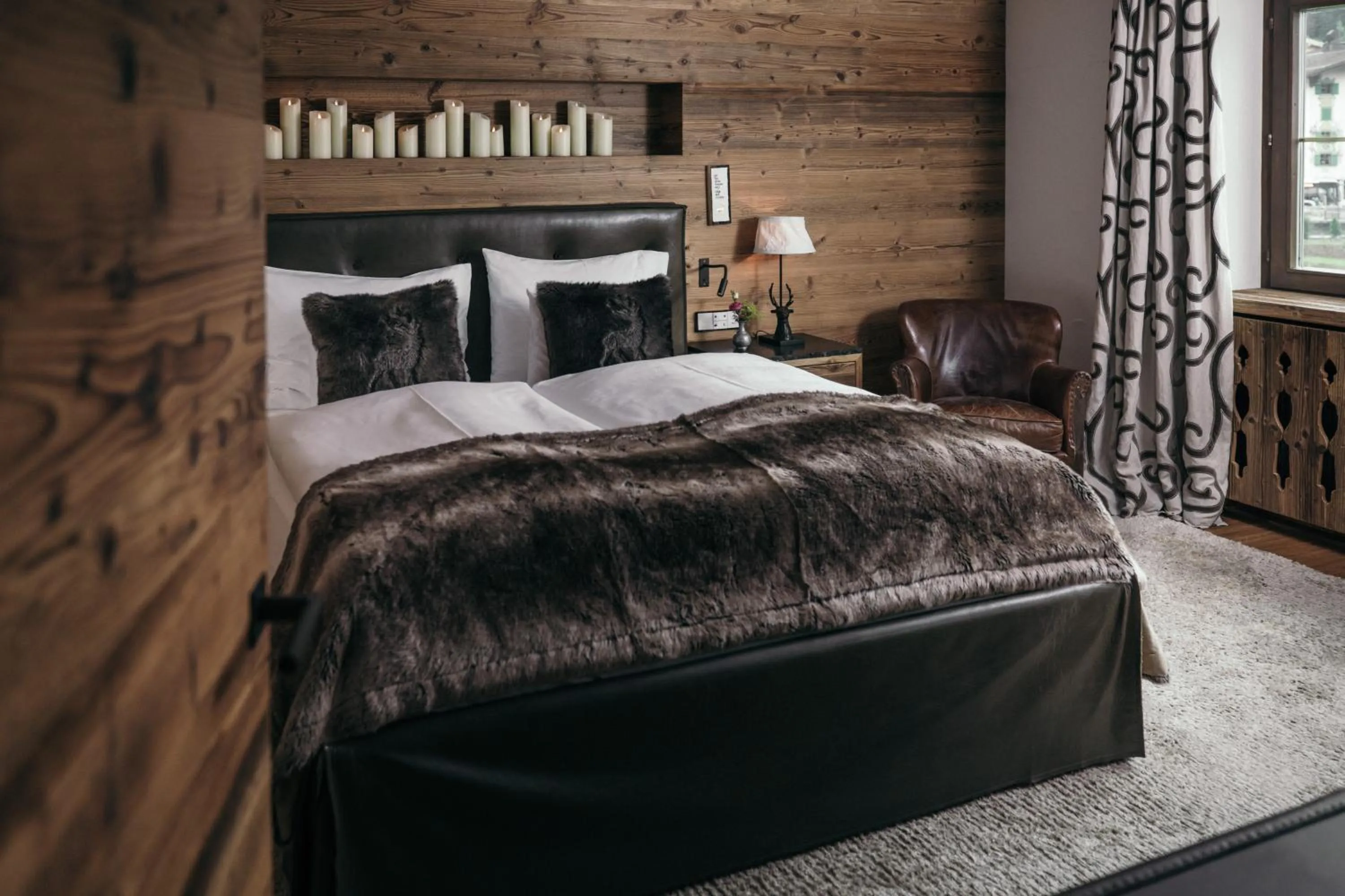 Photo of the whole room, Bed in Hotel Arlberg Lech