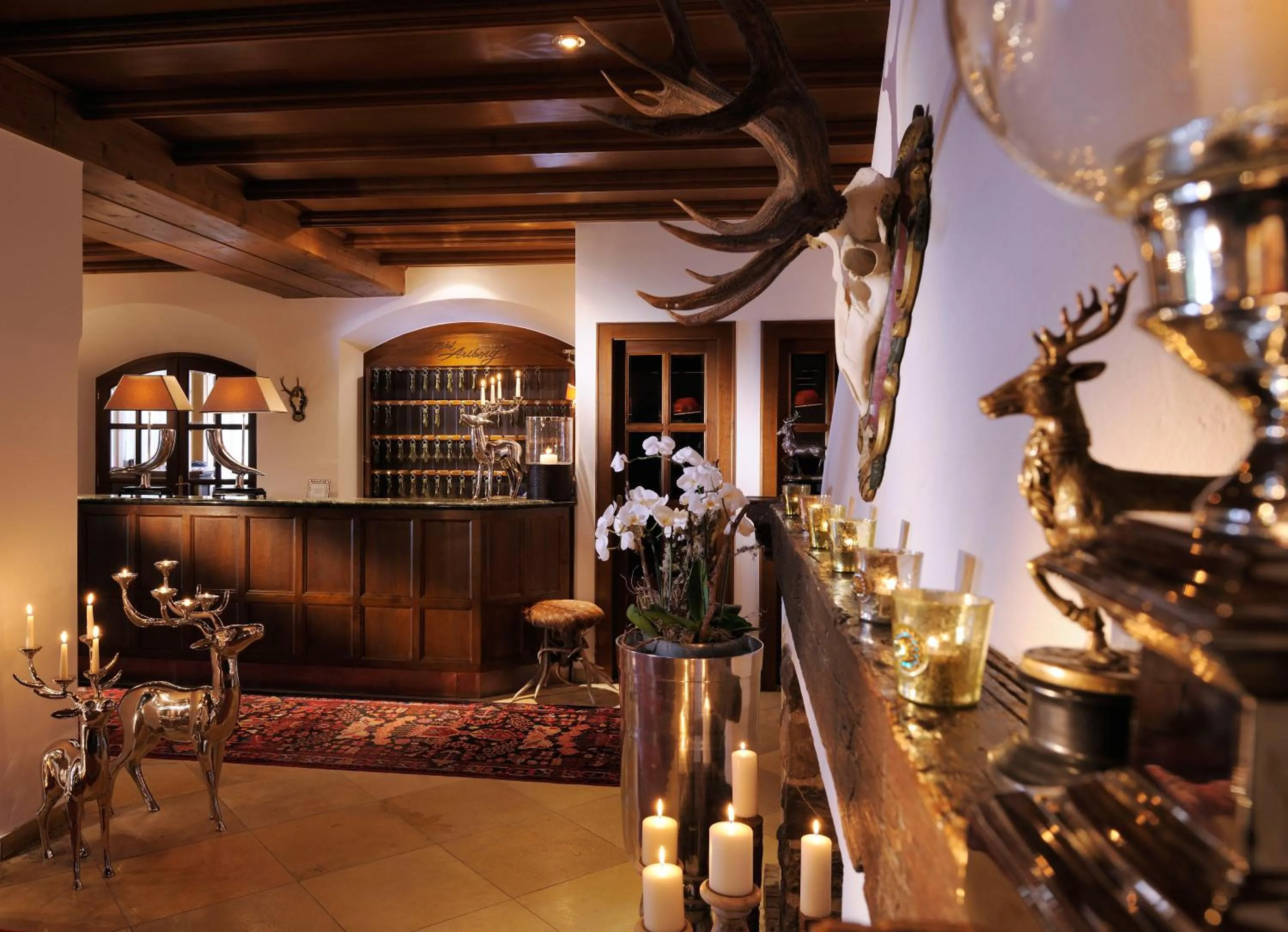 Lobby or reception in Hotel Arlberg Lech