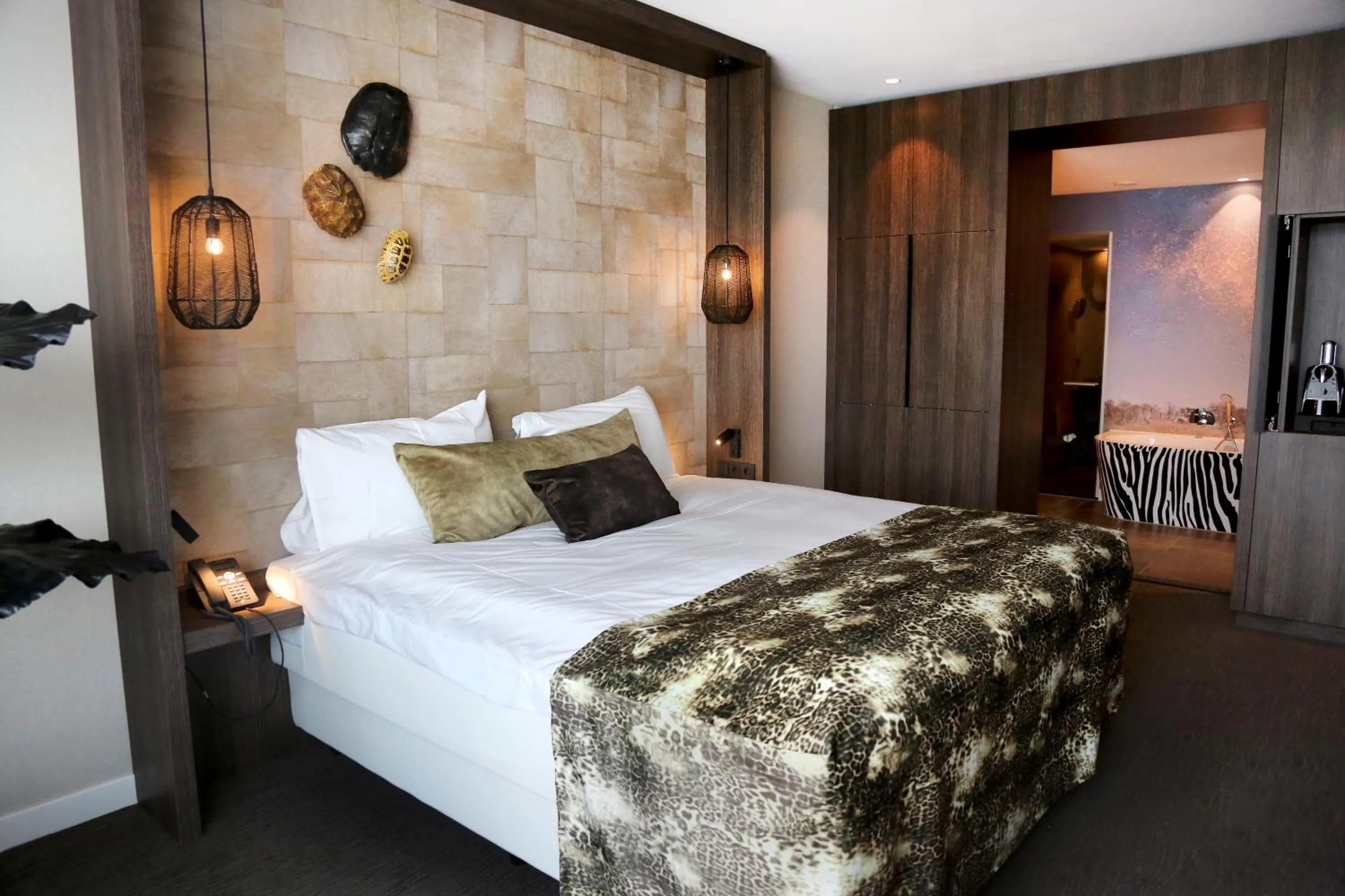 Bed in Van der Valk Hotel Tilburg