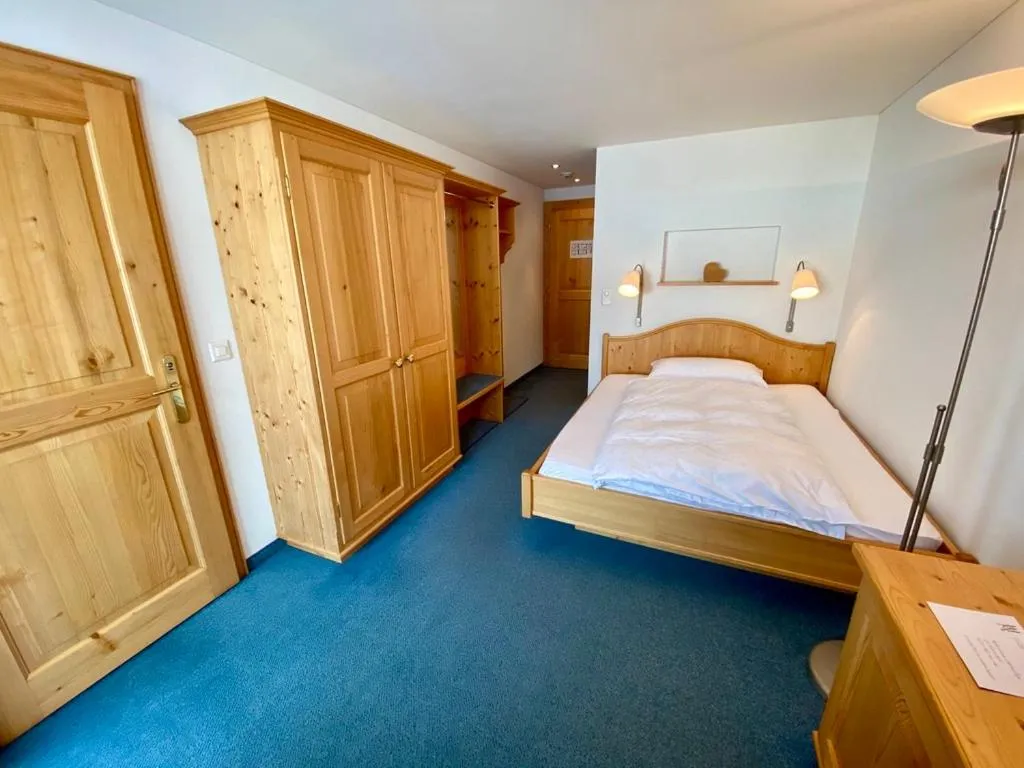 Bed in Hotel Alpina Parpan