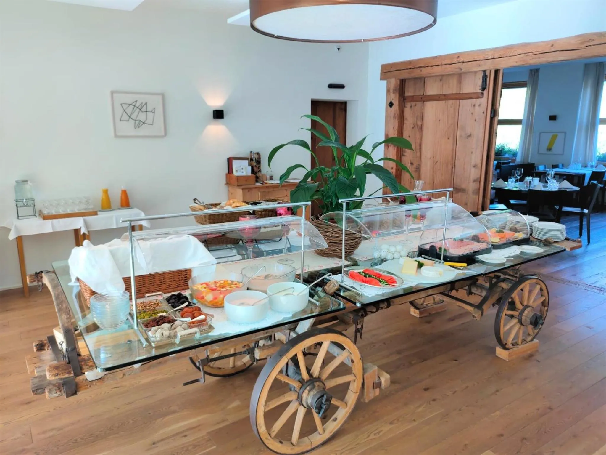 Breakfast in Hotel Alpina Parpan