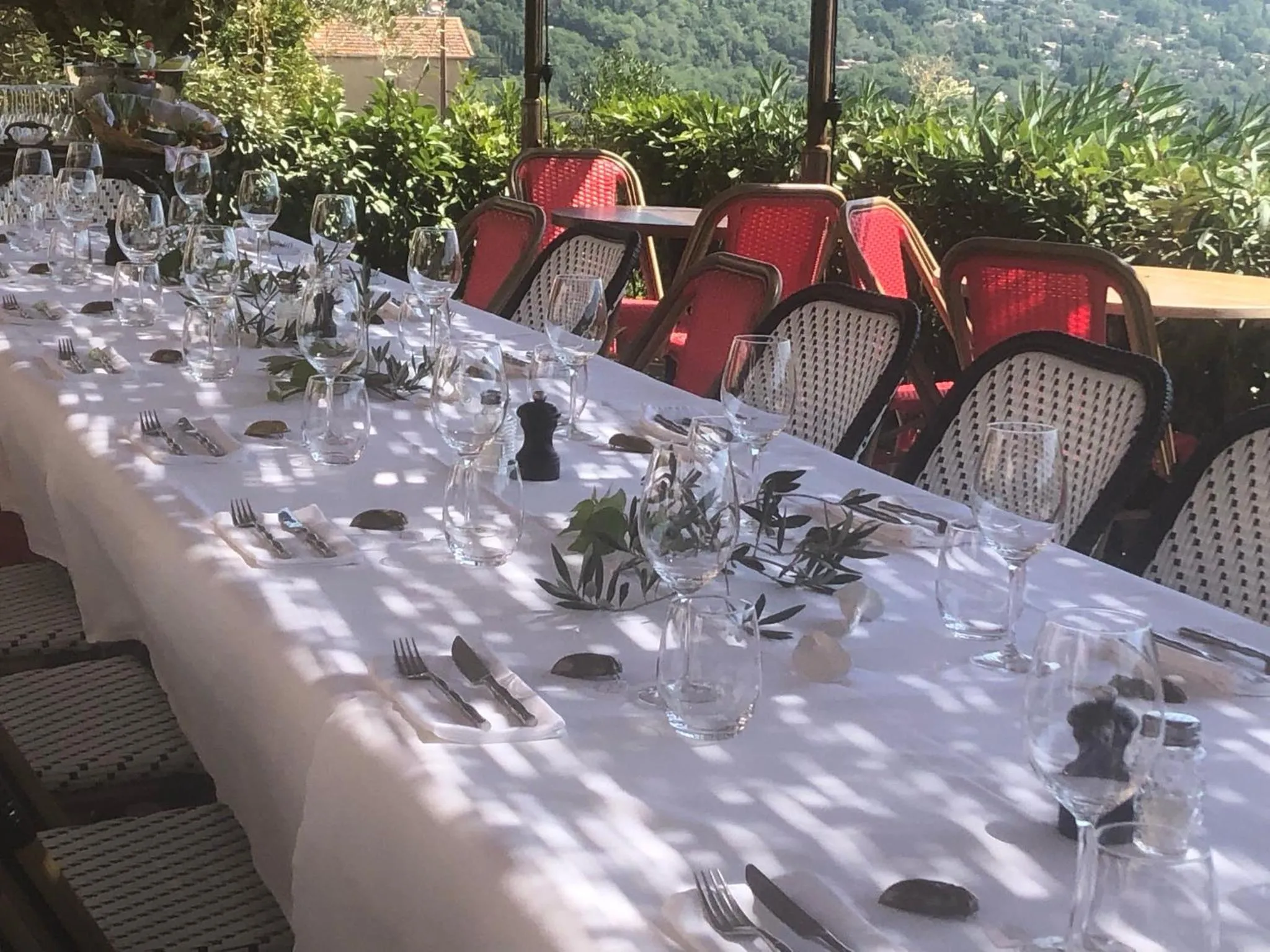 Restaurant/places to eat in Hôtel particulier des Jasmins