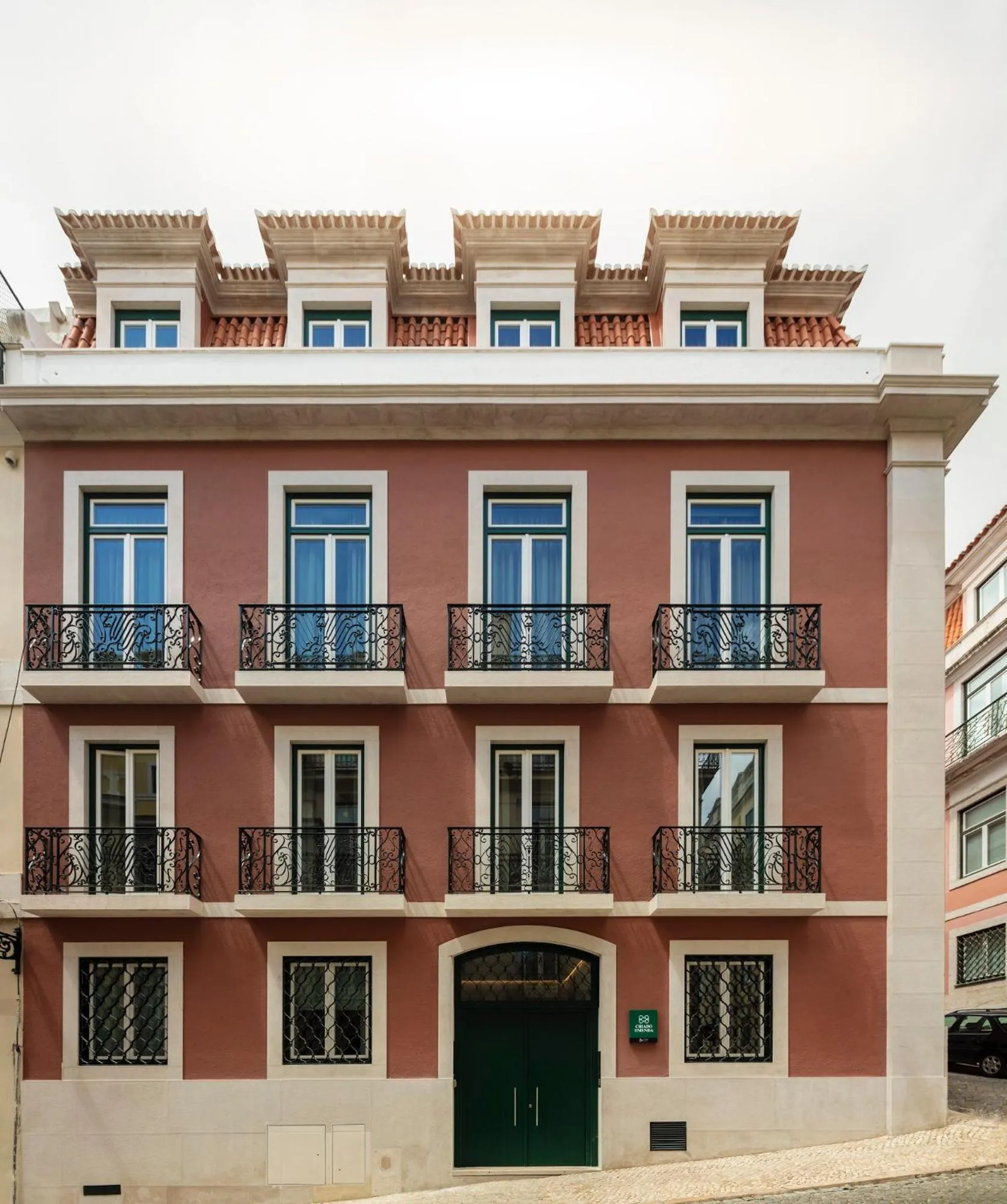 LSA Chiado Emenda by Numa