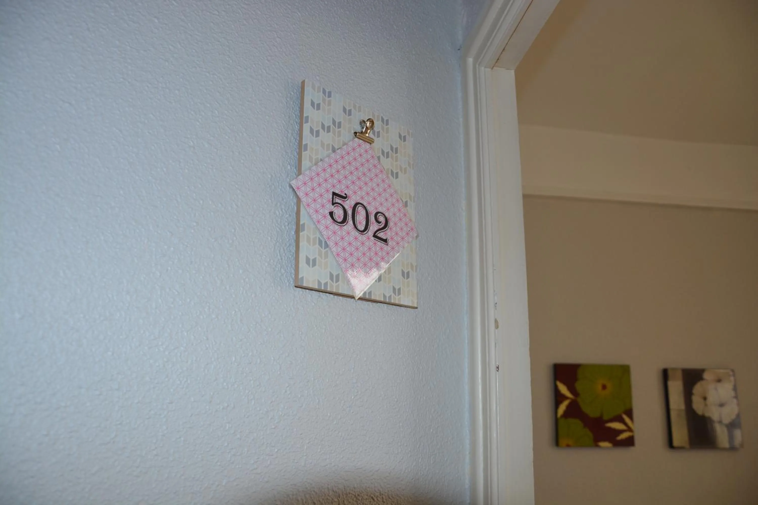 Photo of the whole room in Pensión Moratin