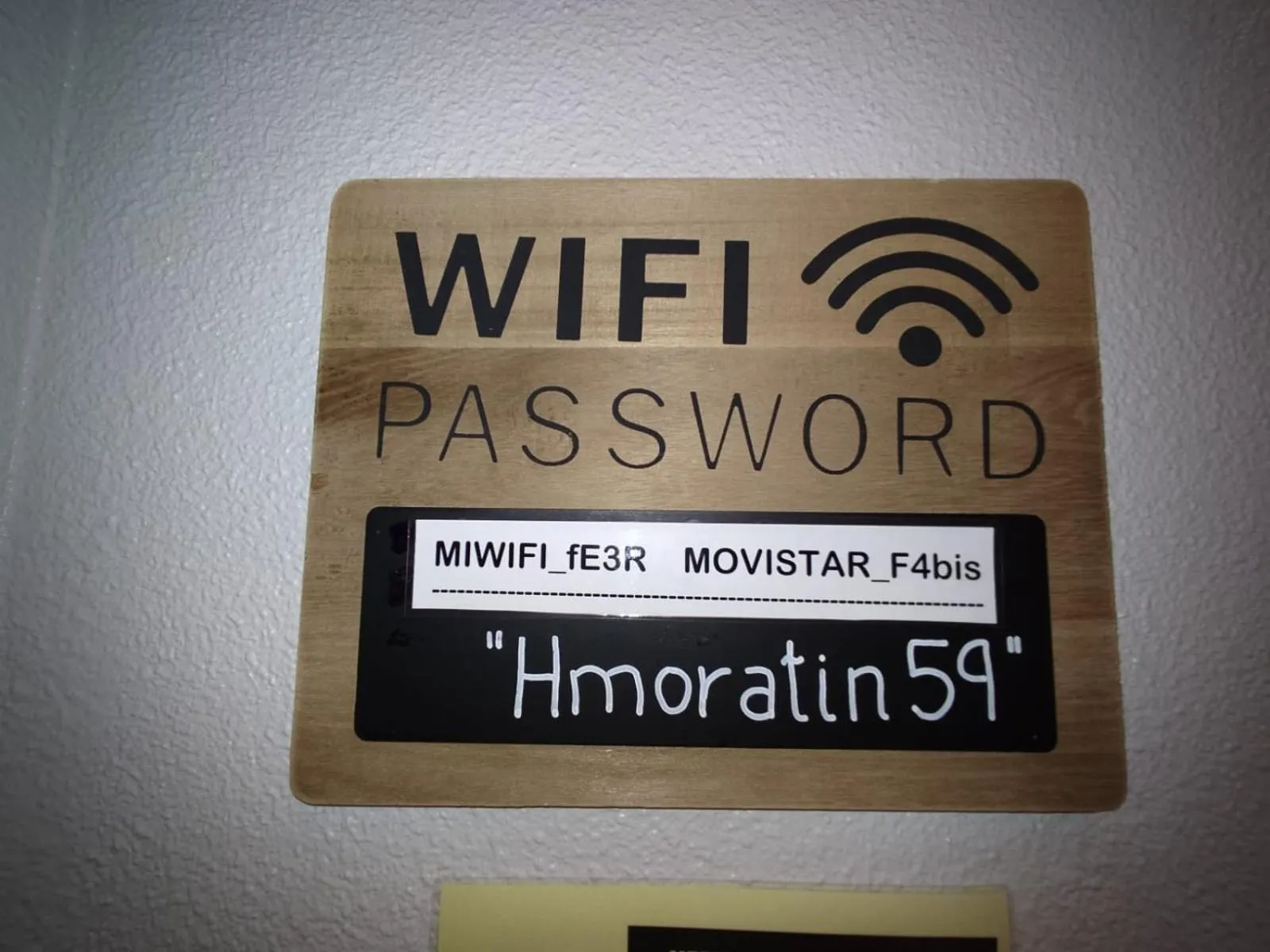 Logo/Certificate/Sign in Pensión Moratin